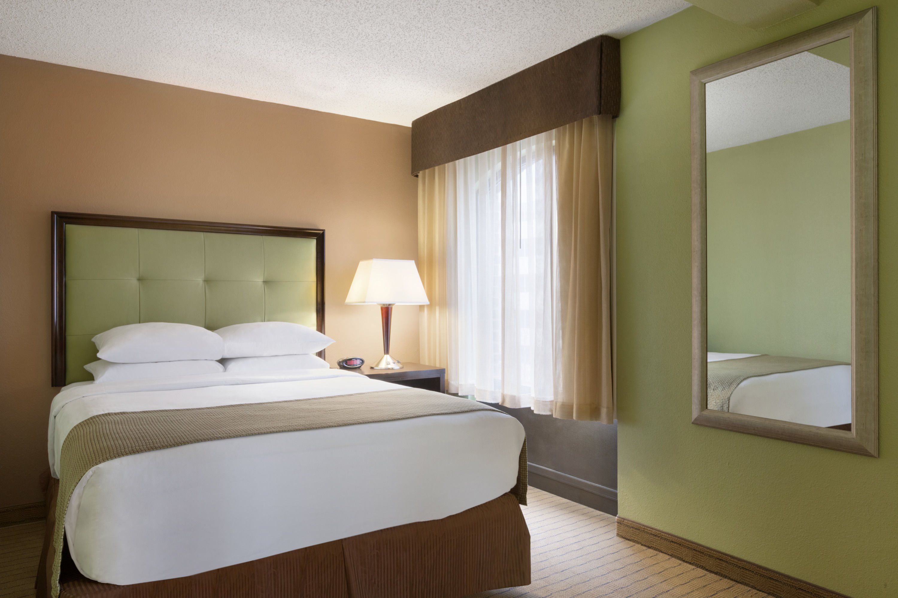 Days Inn by Wyndham Baltimore Inner Harbor | Baltimore, MD Hotels
