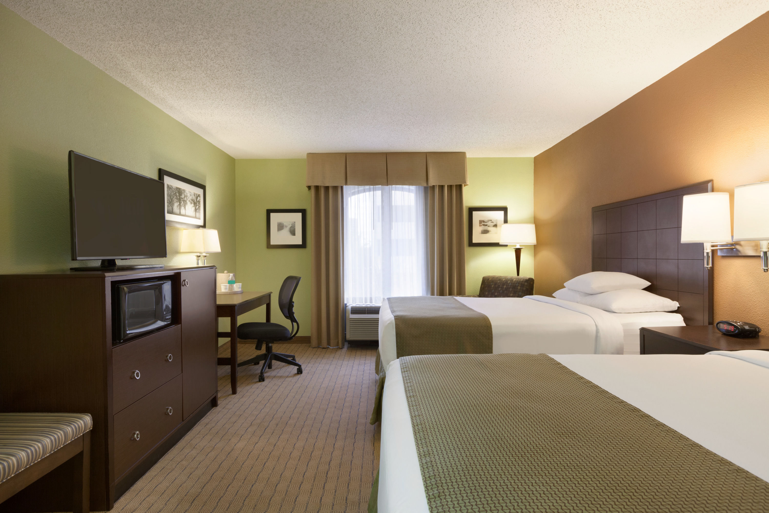 Days Inn Wyndham Baltimore Inner Harbor Baltimore  Hotels