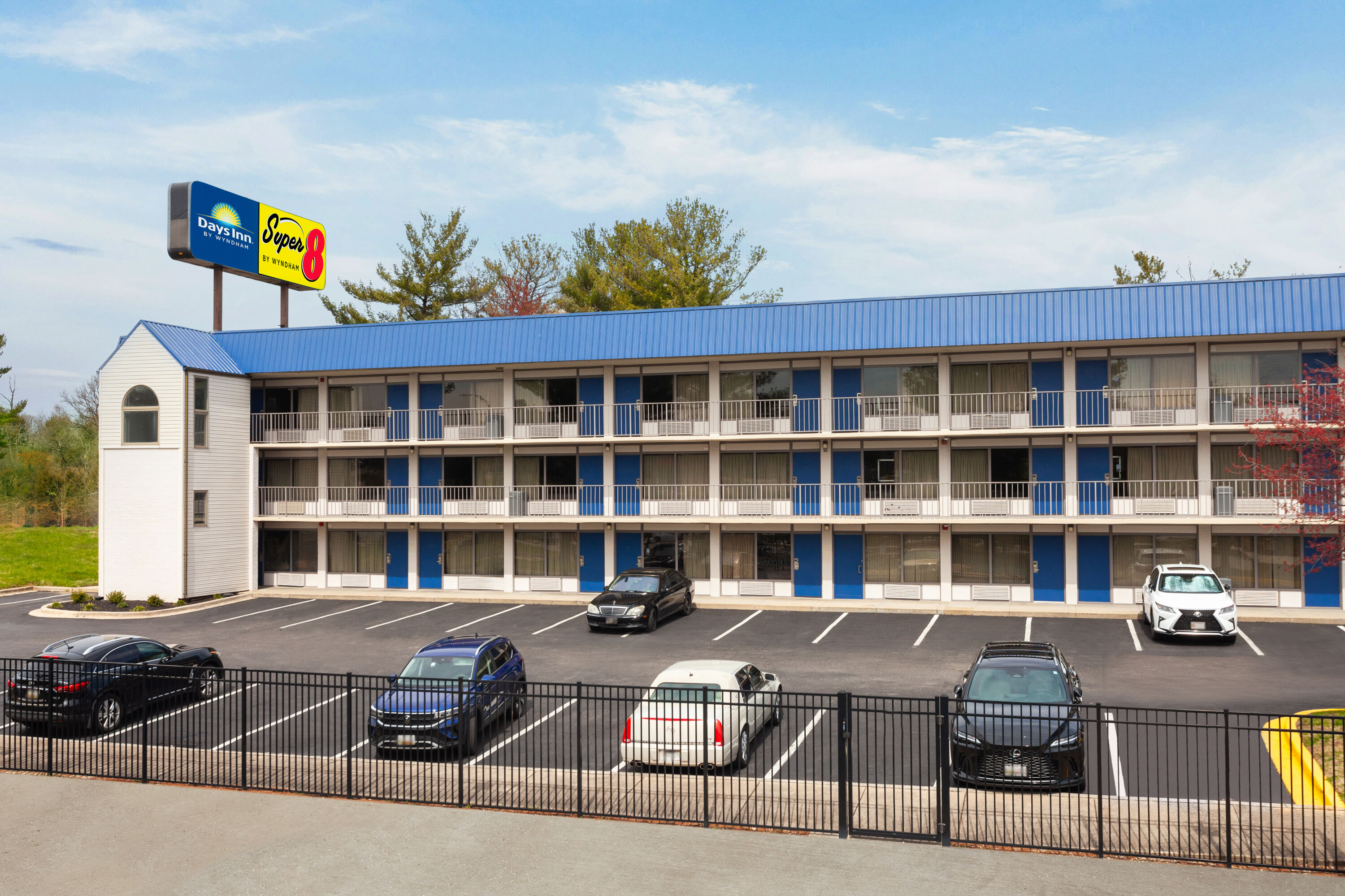 Exterior Day Image of Days Inn by Wyndham Baltimore Northwest hotel in Baltimore, Maryland