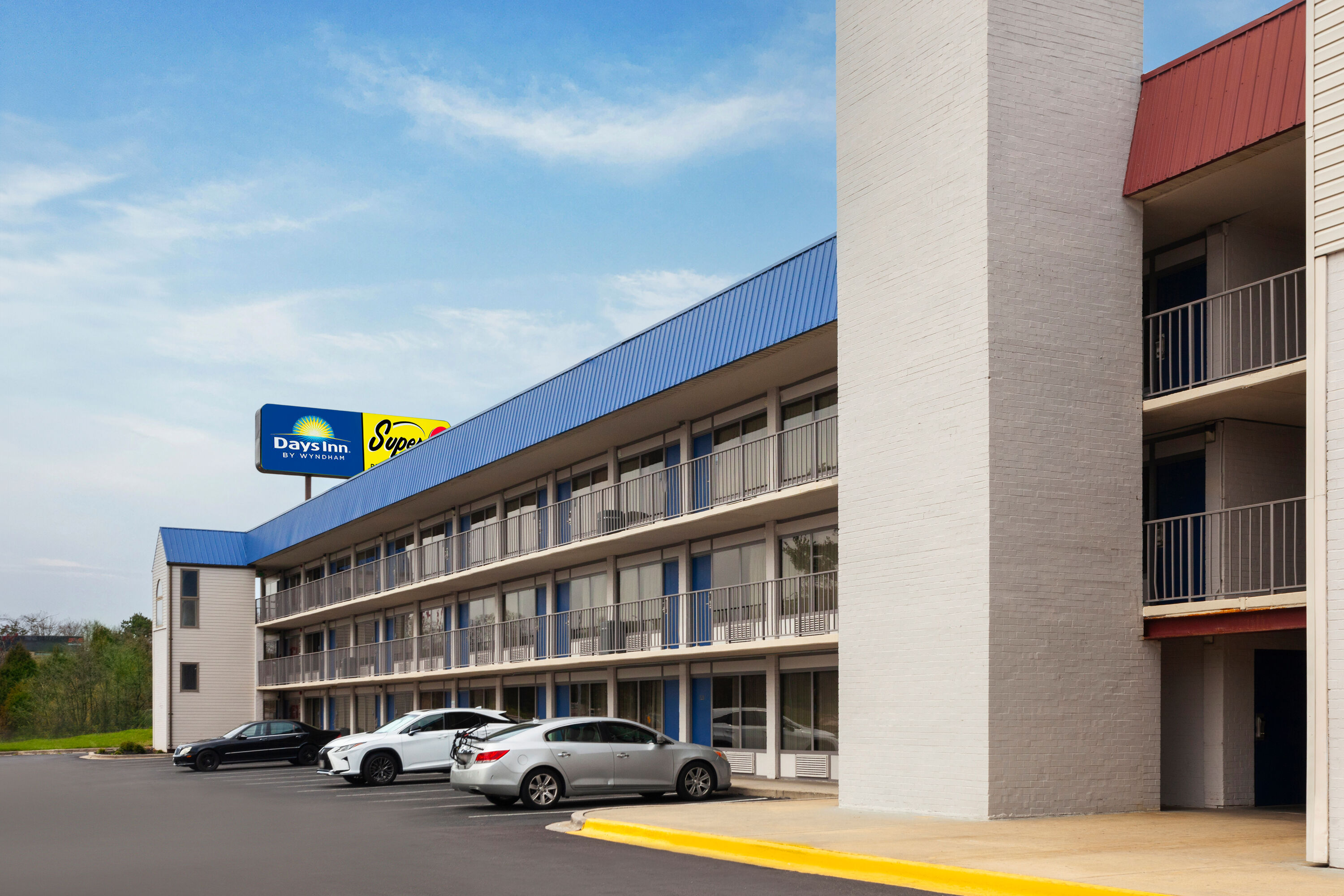 Exterior Day Image of Days Inn by Wyndham Baltimore Northwest hotel in Baltimore, Maryland