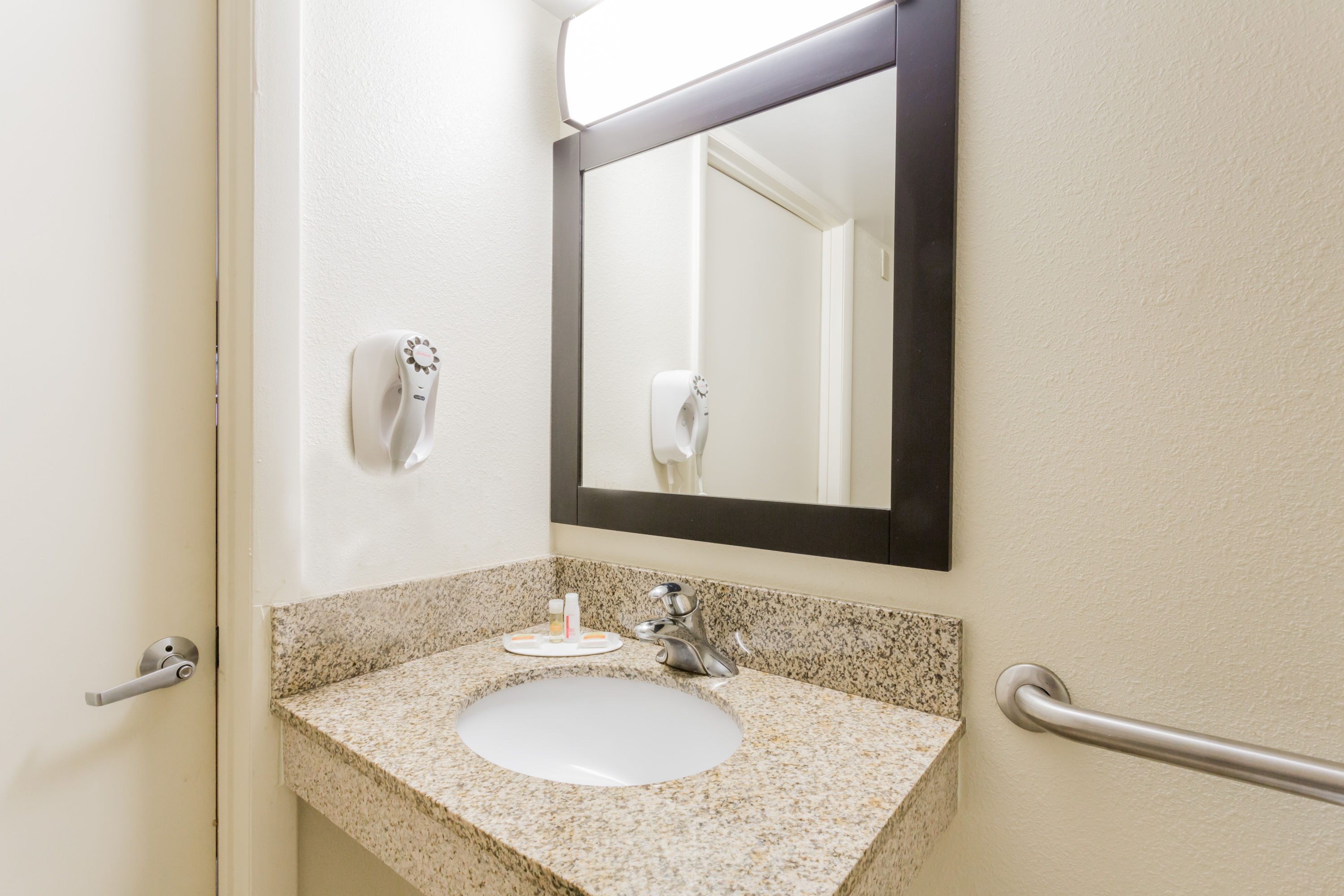 Guest room at the Days Inn by Wyndham Camp Springs/Andrews AFB DC Area in Camp Springs, Maryland