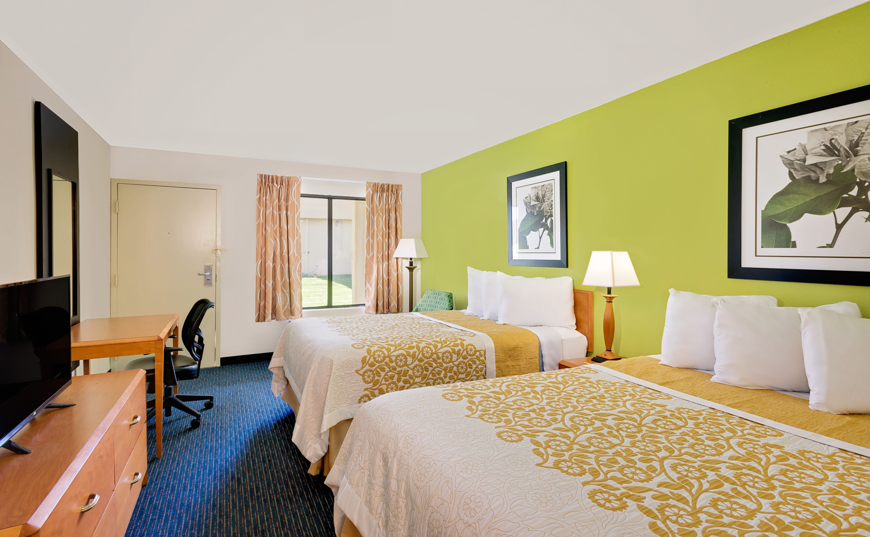Guest room at the Days Inn by Wyndham Easton in Easton, Maryland