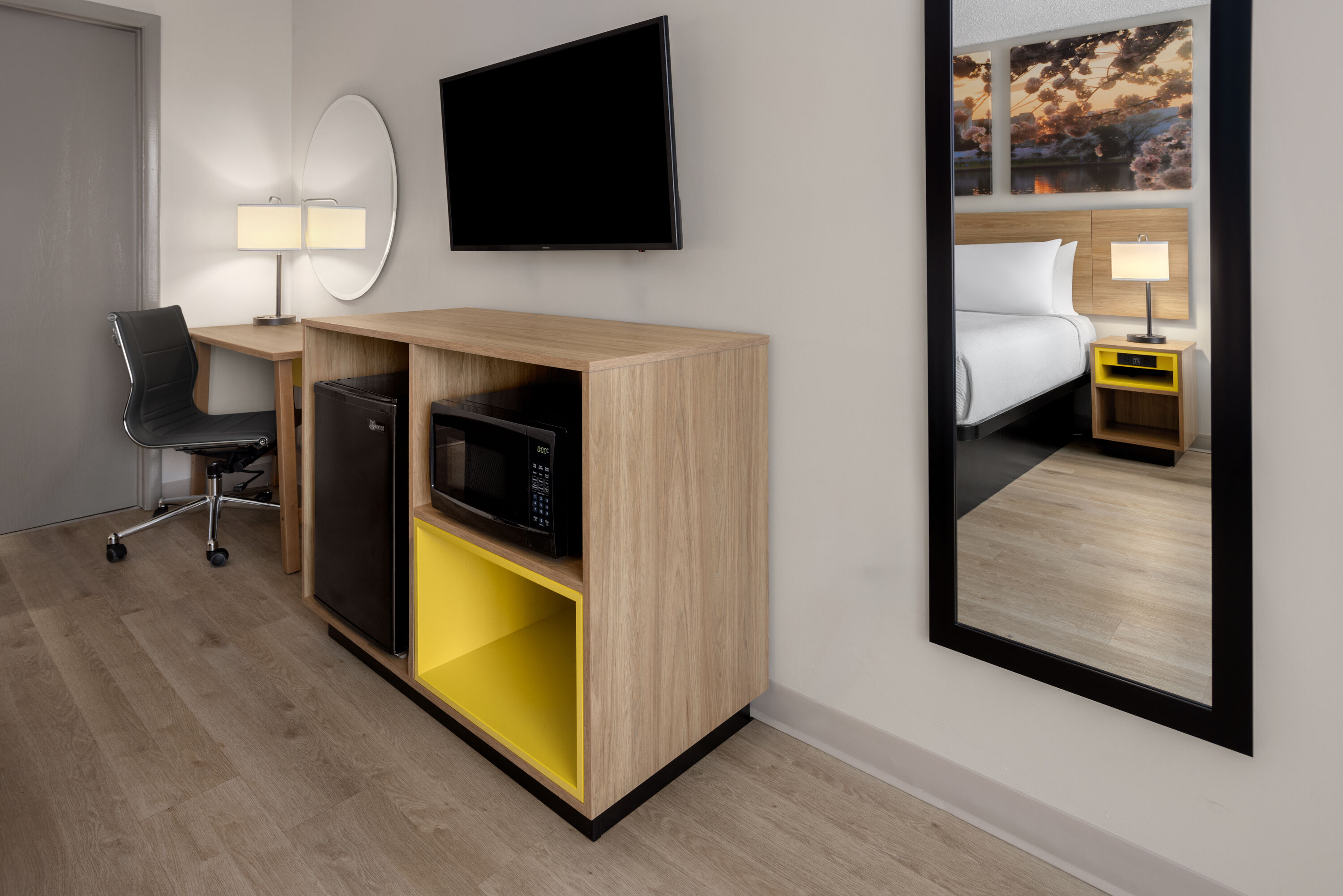 Guest room at the Days Inn by Wyndham Frederick in Frederick, Maryland