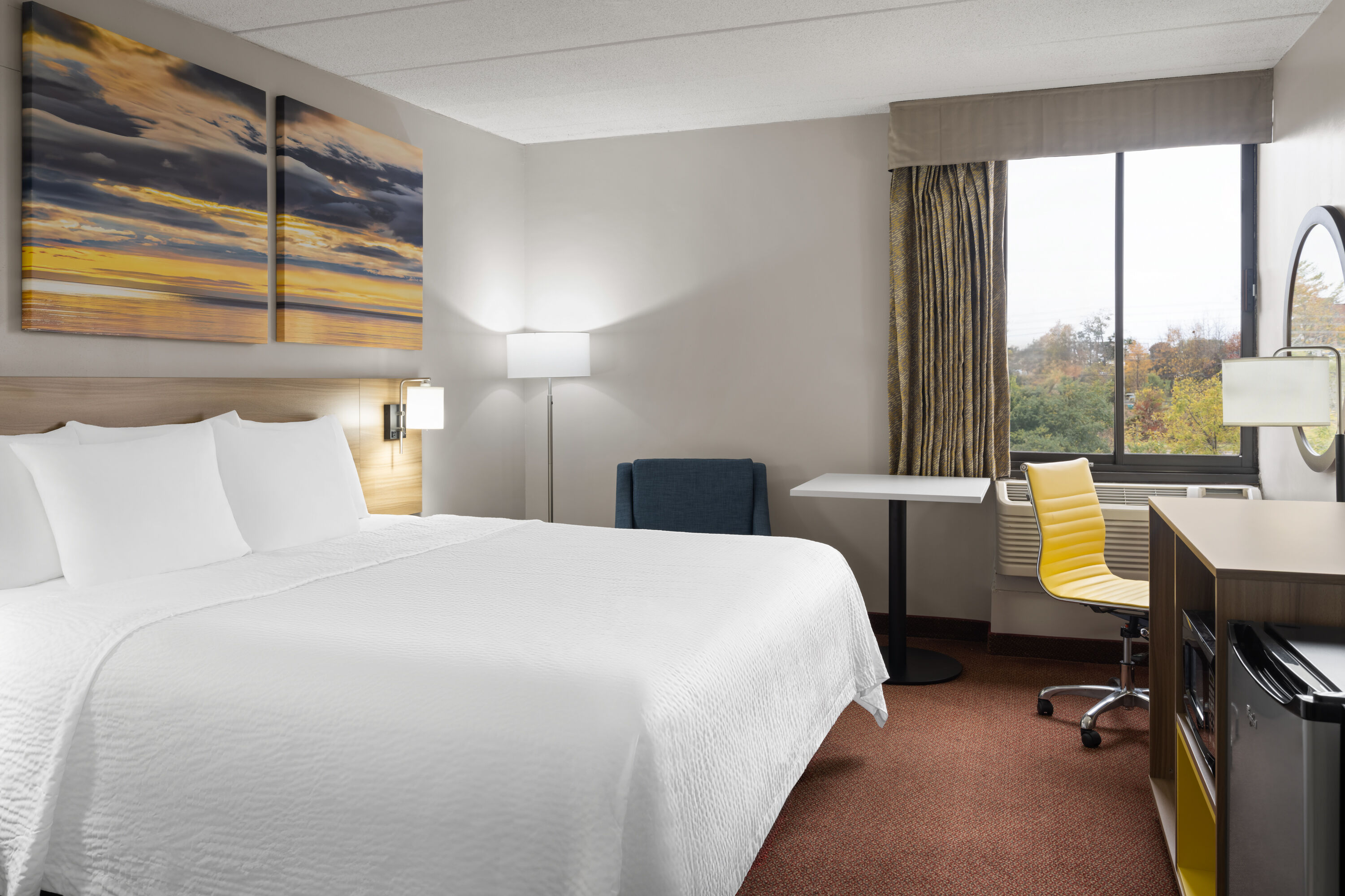 Guest room at the Days Inn by Wyndham Hagerstown I-70 in Hagerstown, Maryland