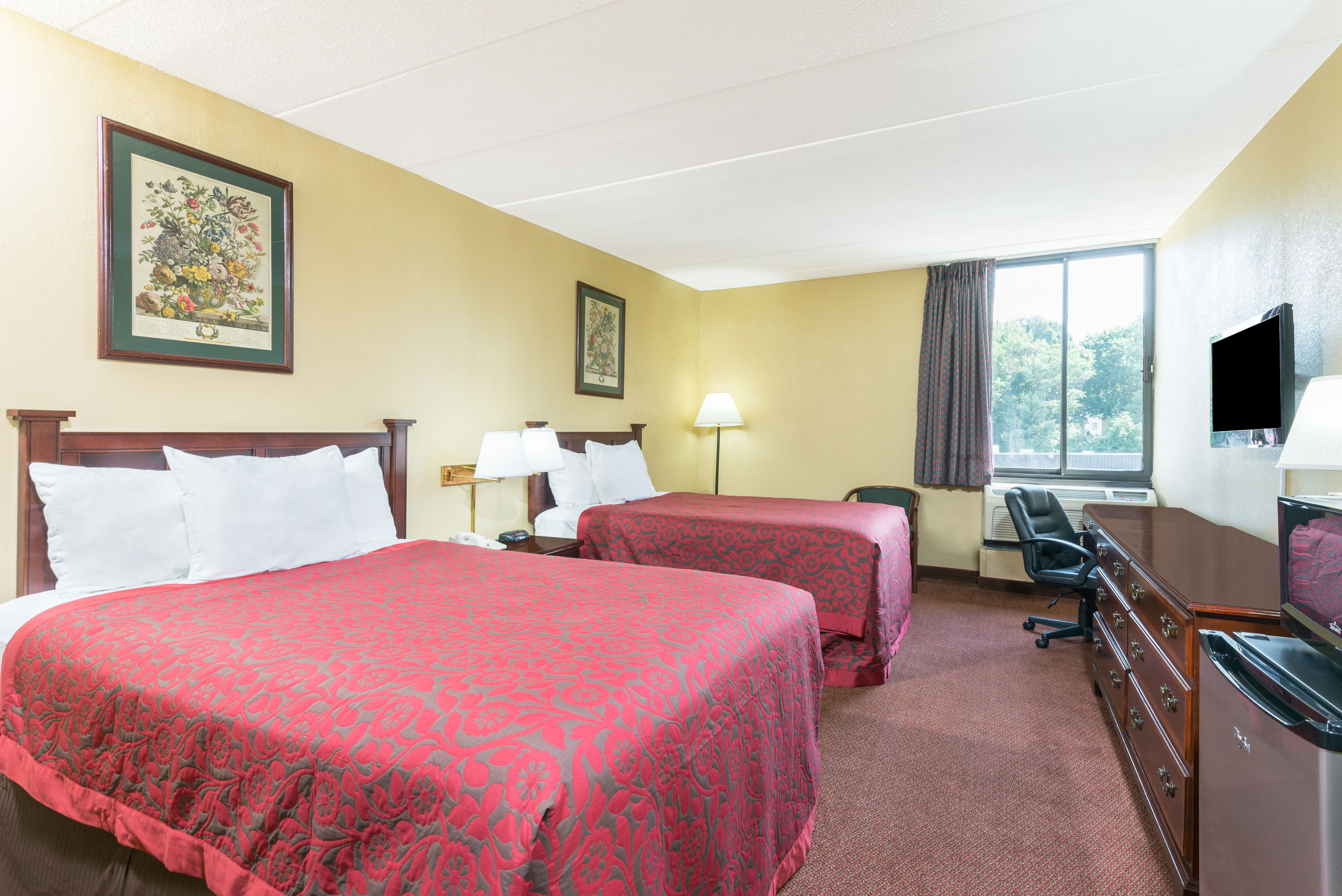 Days Inn by Wyndham Hagerstown | Hagerstown, MD Hotels