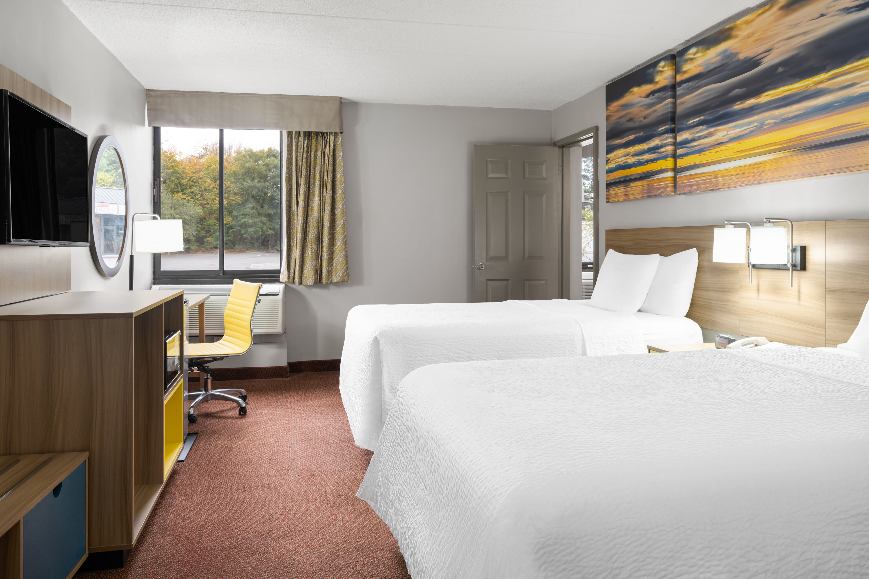 Days Inn by Wyndham Hagerstown I-70 hot tub suite in Hagerstown, Maryland