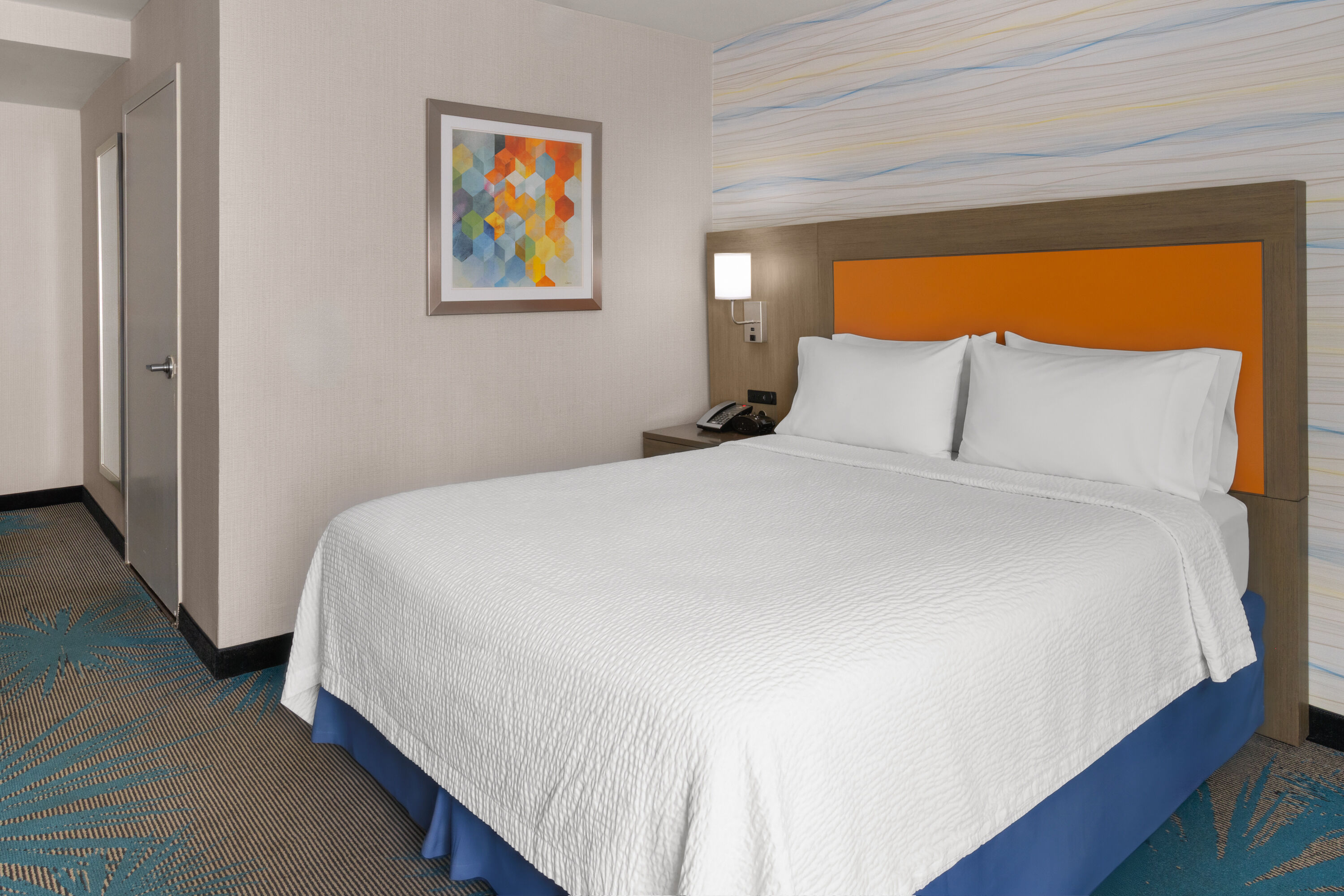 Guest room at the Days Inn by Wyndham Lanham Washington DC in Lanham, Maryland