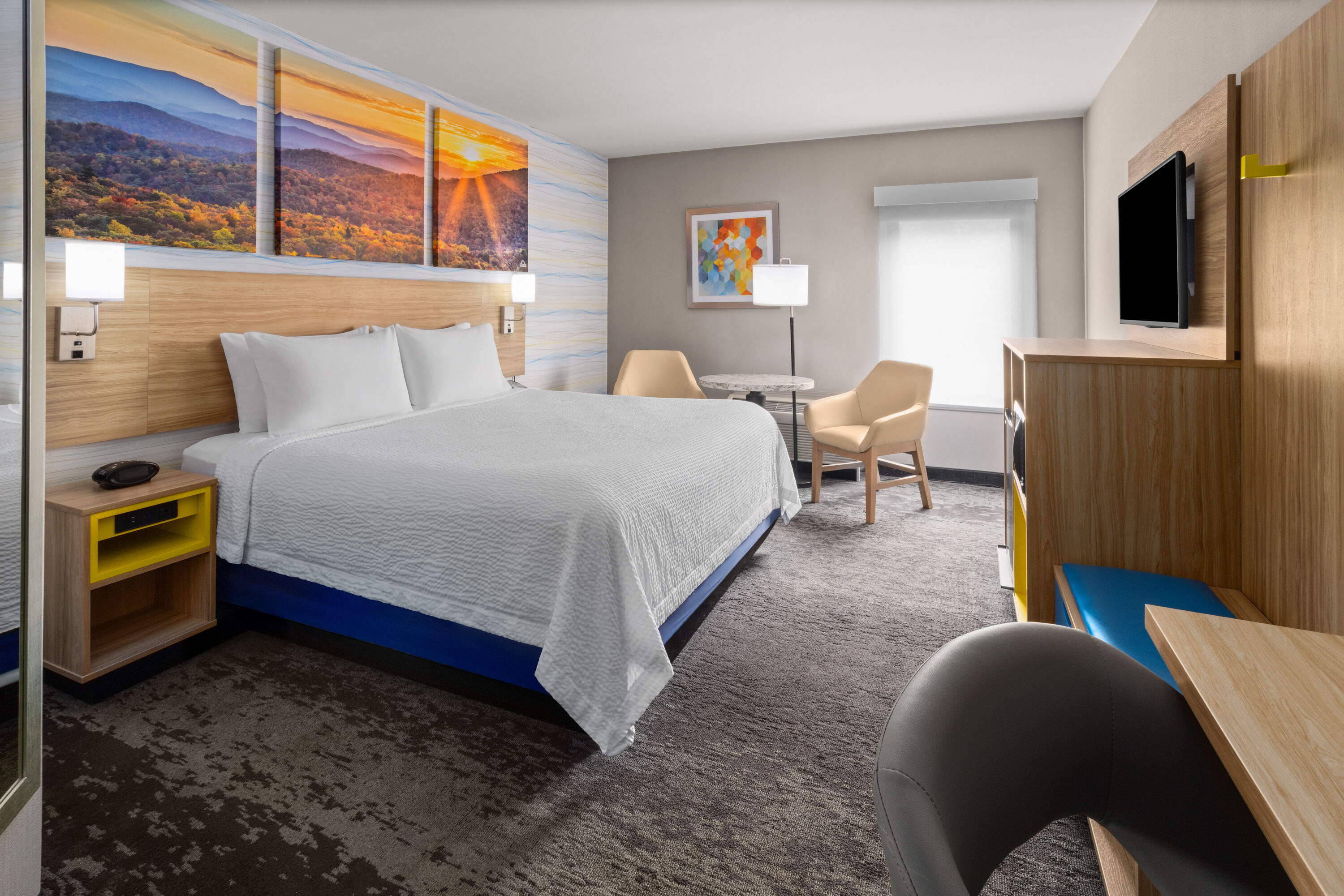 Guest room at the Days Inn by Wyndham Lanham Washington DC in Lanham, Maryland