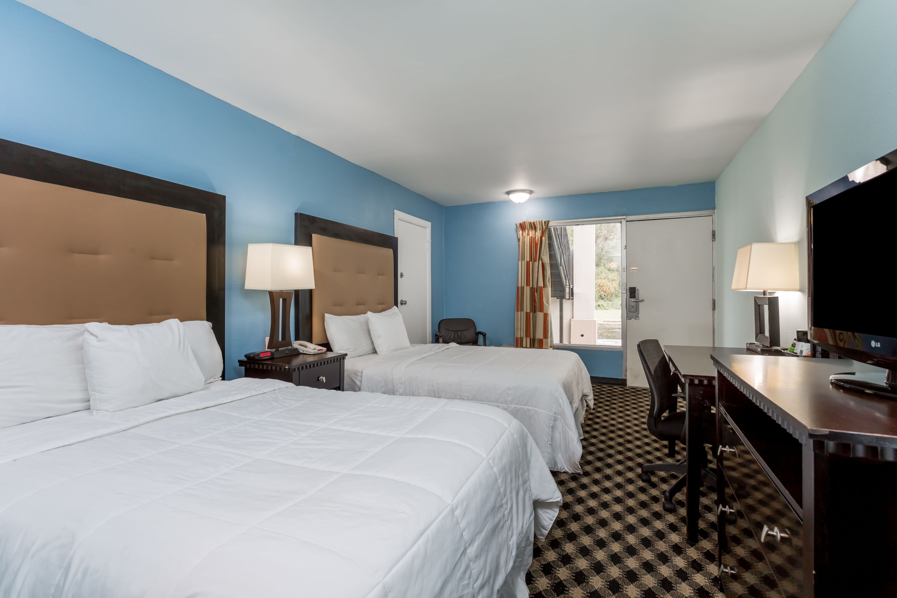 Guest room at the Days Inn by Wyndham Salisbury in Salisbury, Maryland