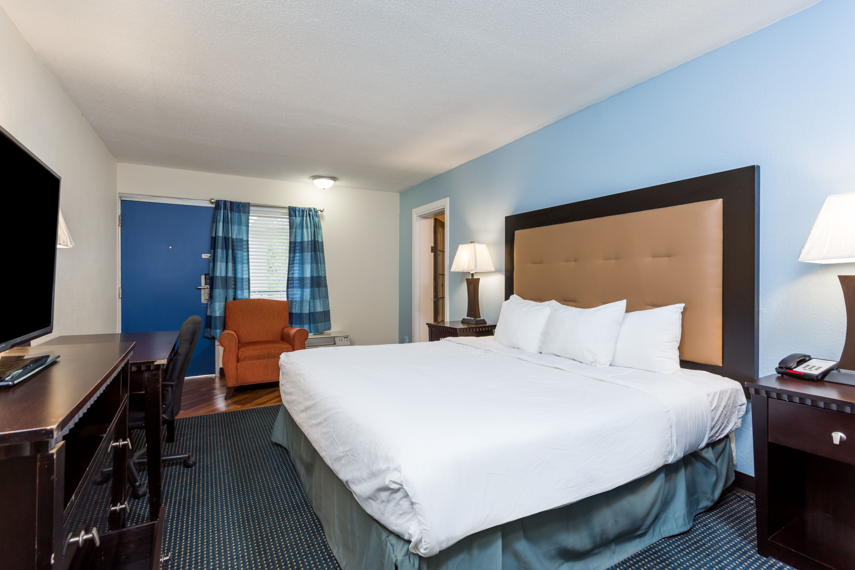 Guest room at the Days Inn by Wyndham Salisbury in Salisbury, Maryland