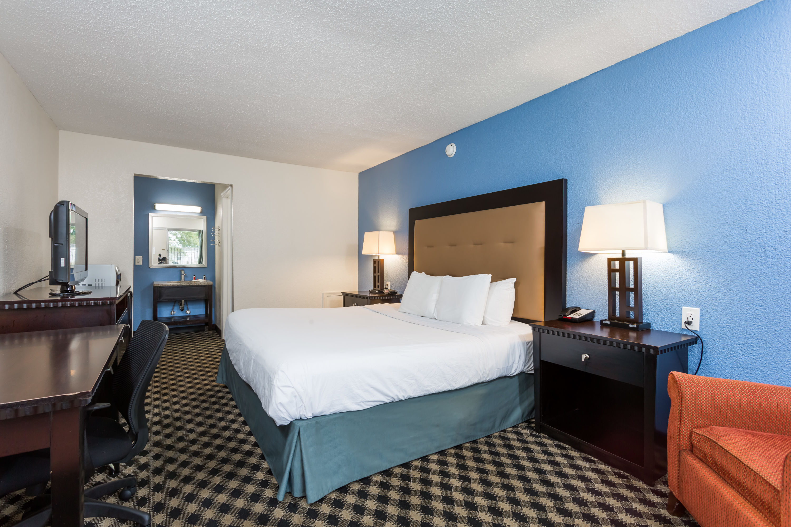 Guest room at the Days Inn by Wyndham Salisbury in Salisbury, Maryland