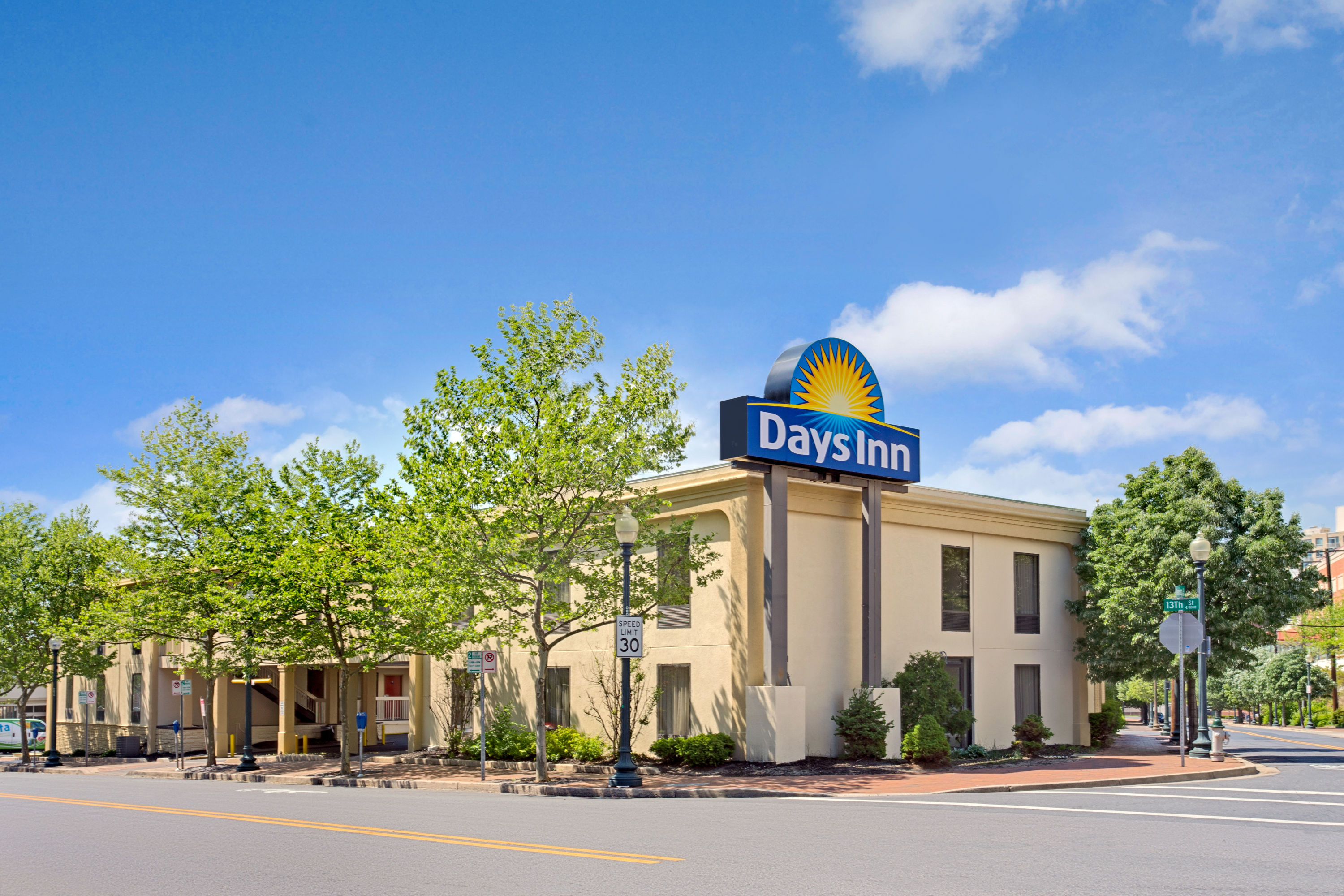 Days Inn By Wyndham Silver Spring Silver Spring Md Hotels