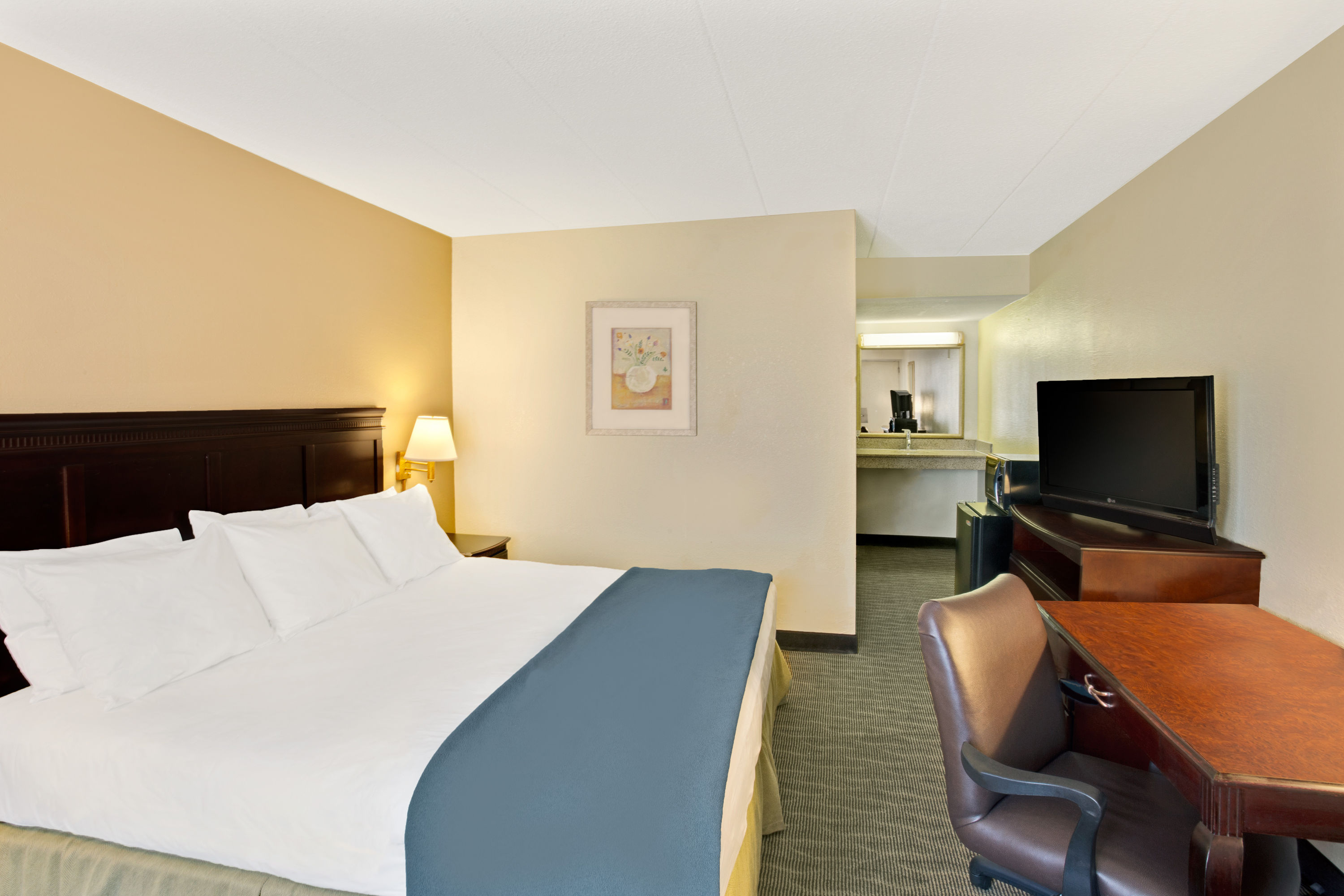 Guest room at the Days Inn by Wyndham Silver Spring in Silver Spring, Maryland