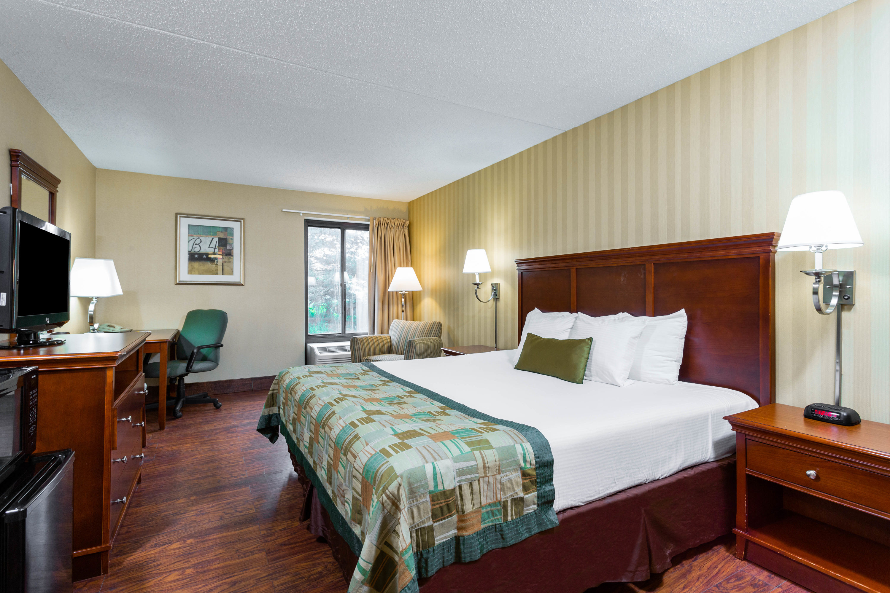 Days Inn by Wyndham Westminster Westminster, MD Hotels