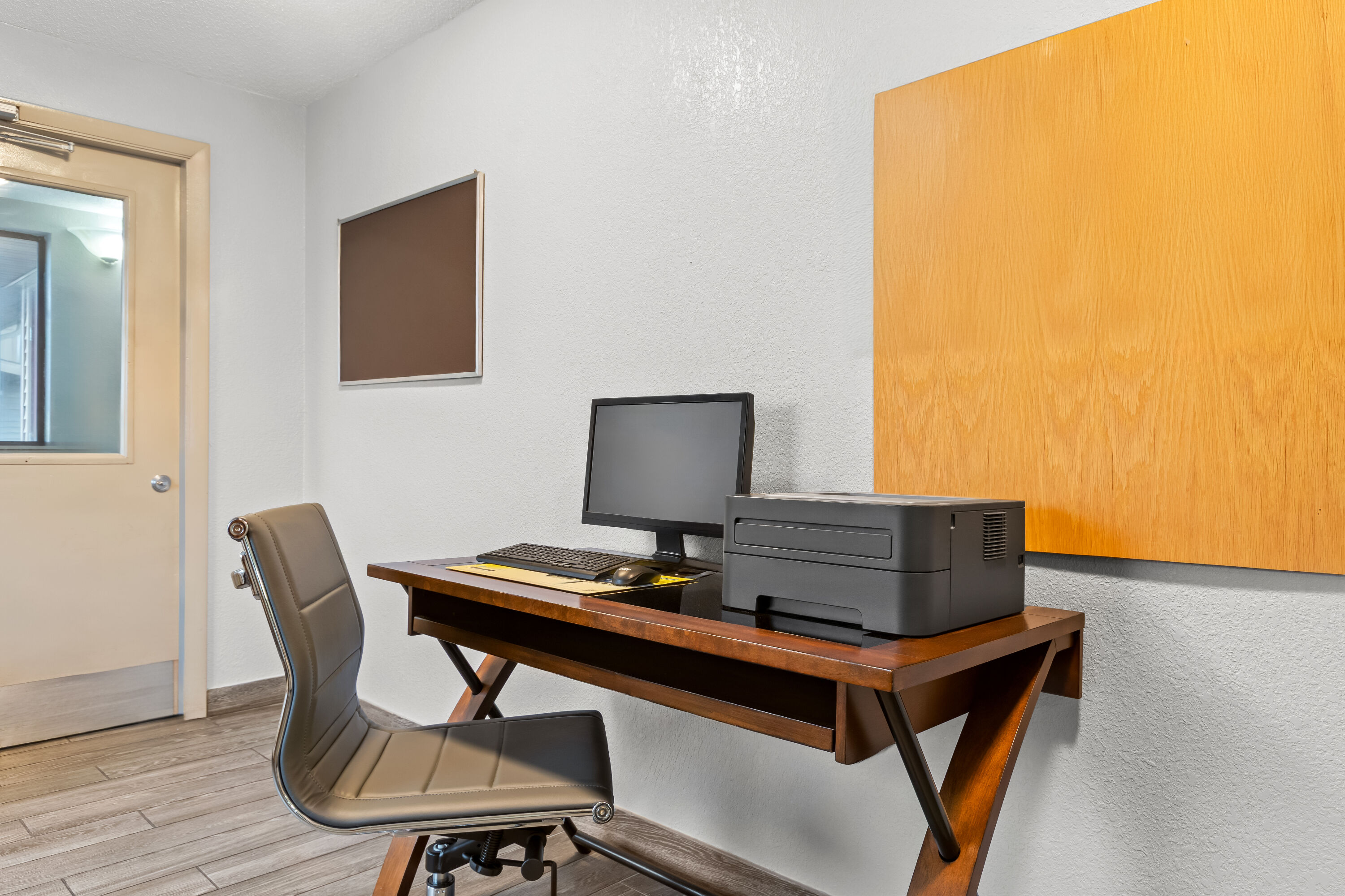 Days Inn by Wyndham Alpena business center in Alpena, Michigan