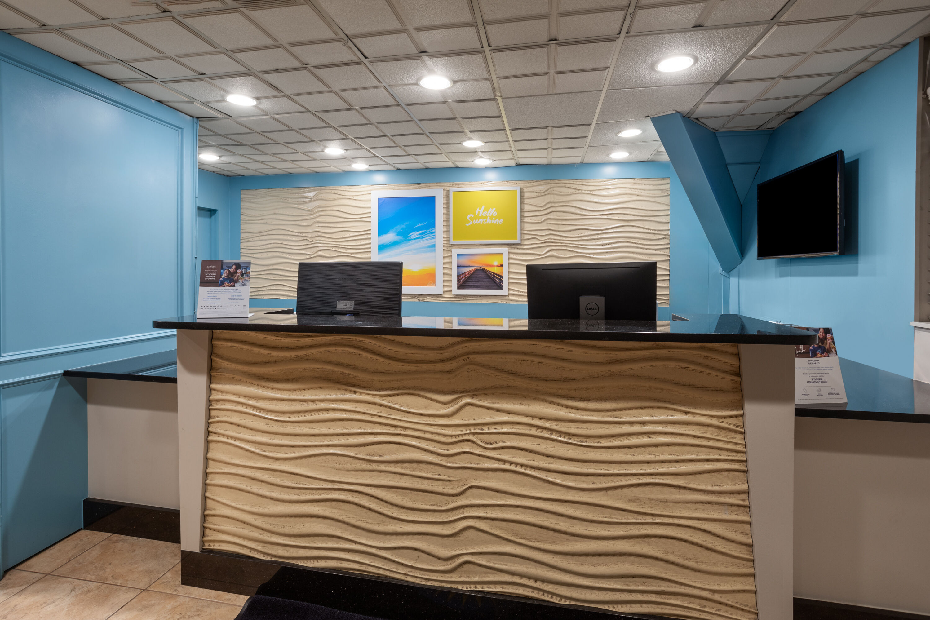Days Inn by Wyndham Ann Arbor reception in Ann Arbor, Michigan