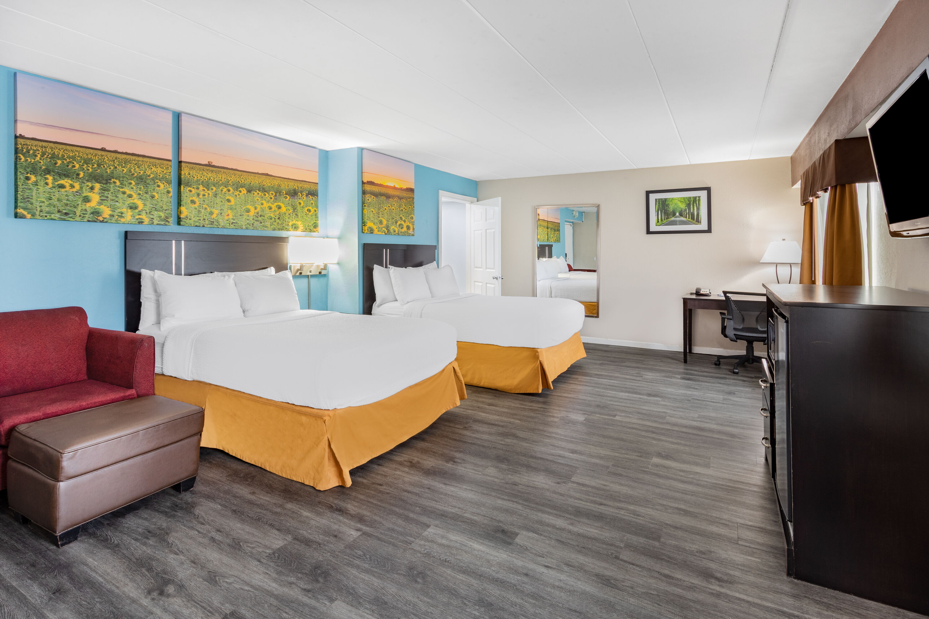 Guest room at the Days Inn by Wyndham Livonia/Canton/Detroit in Livonia, Michigan