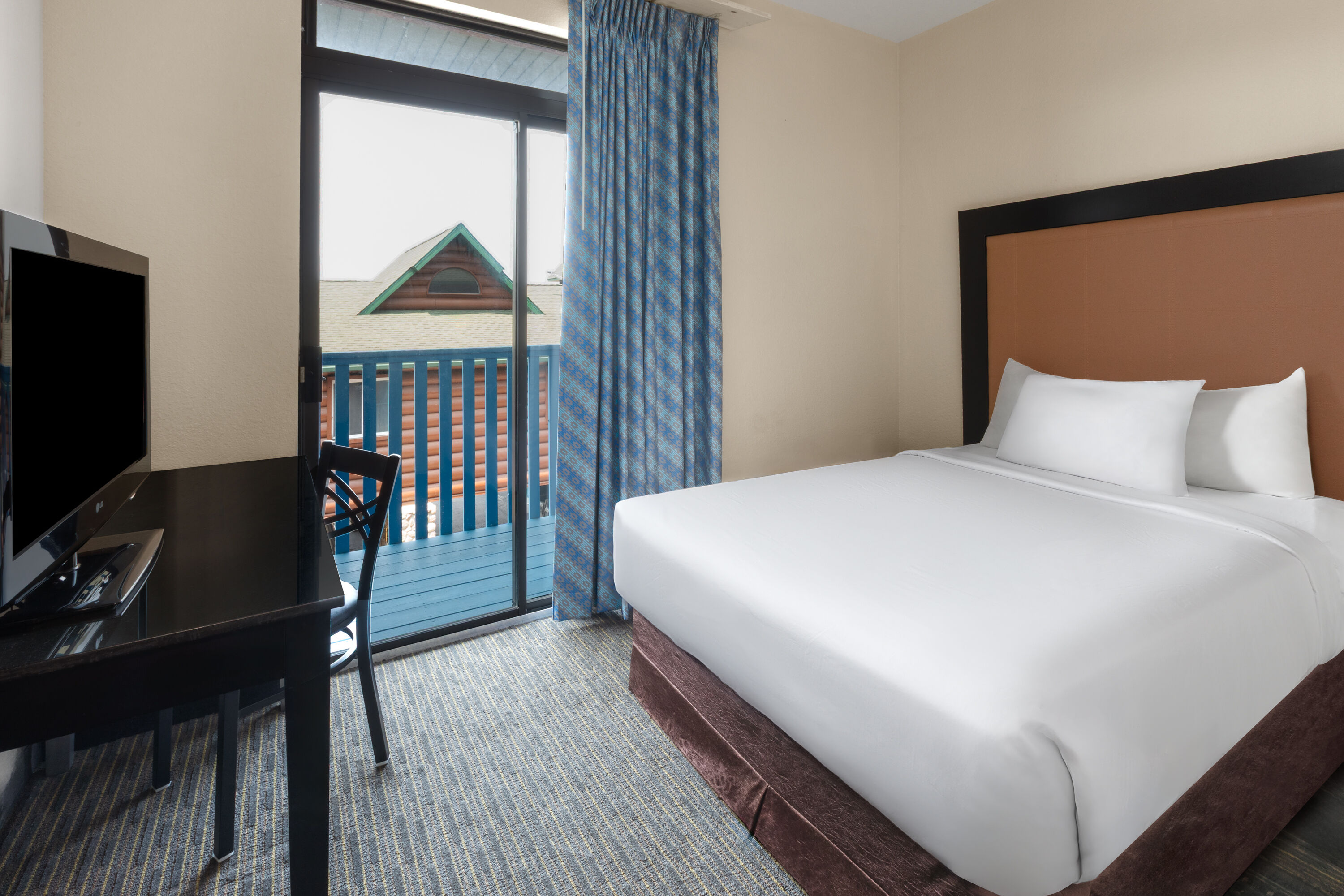 Days Inn by Wyndham Mackinaw City/Bridgeview Area suite in Mackinaw City, Michigan