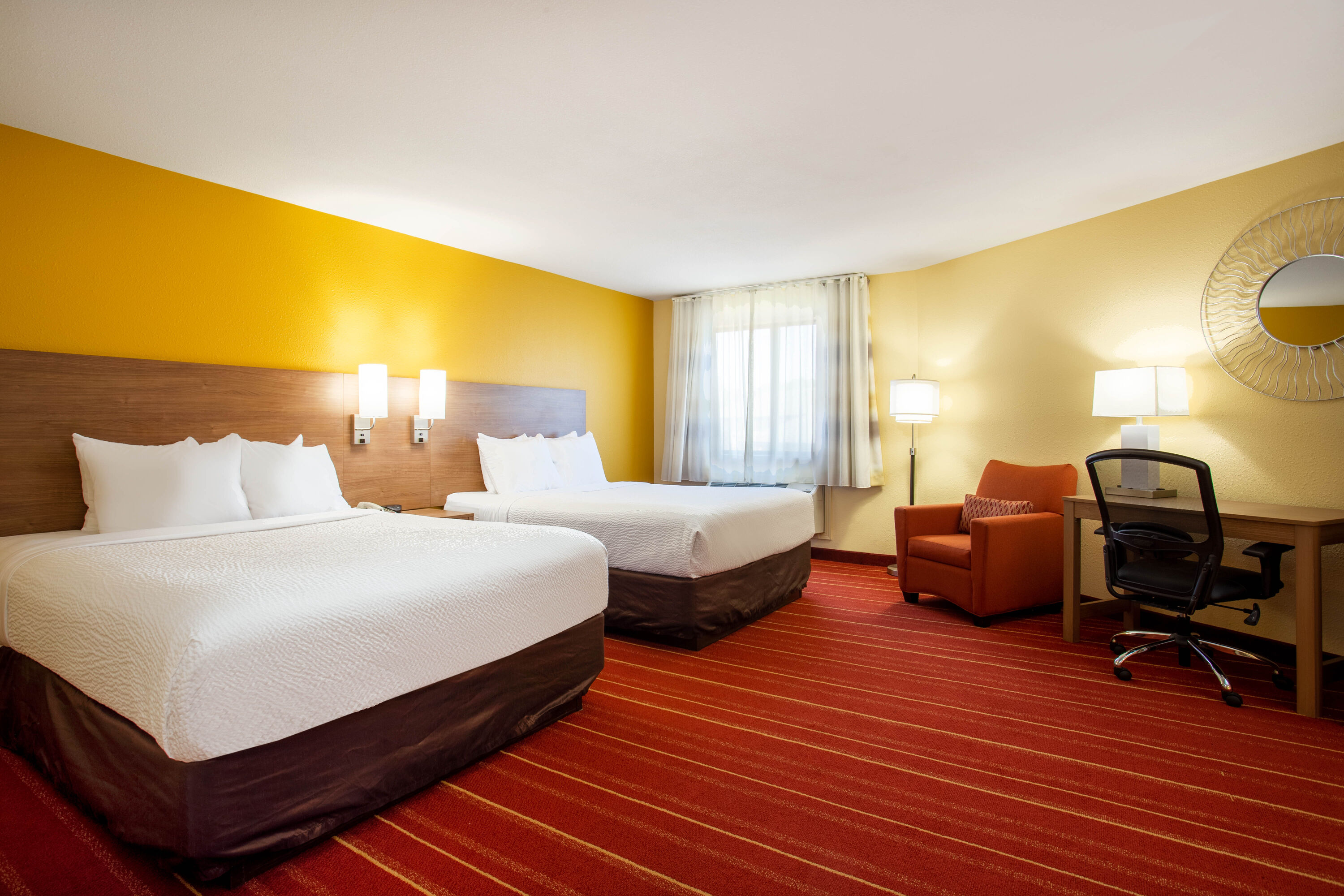Days Inn by Wyndham Marquette suite in Marquette, Michigan