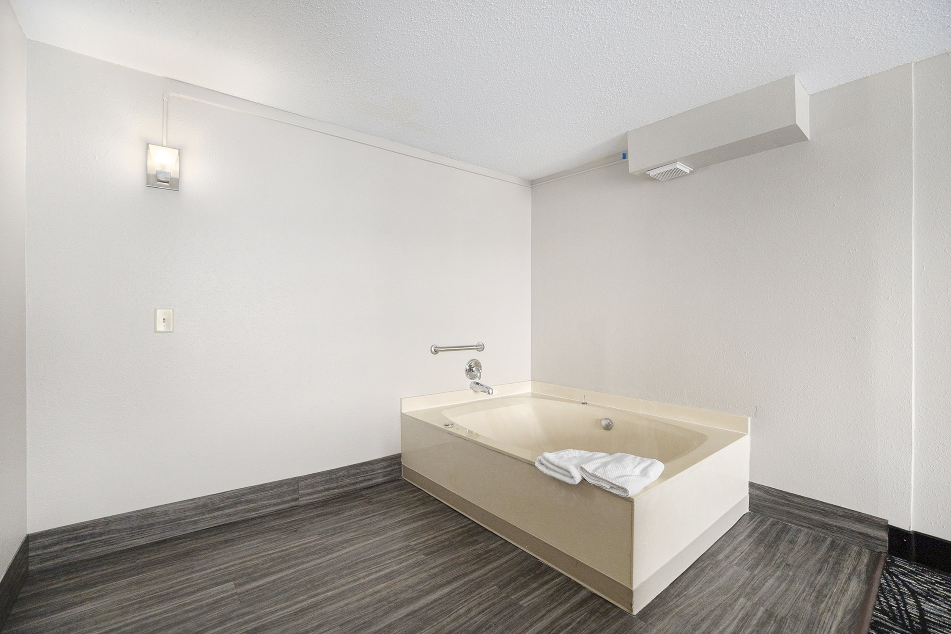 Guest room feature at the Days Inn & Suites by Wyndham Norton Shores/Muskegon in Norton Shores, Michigan