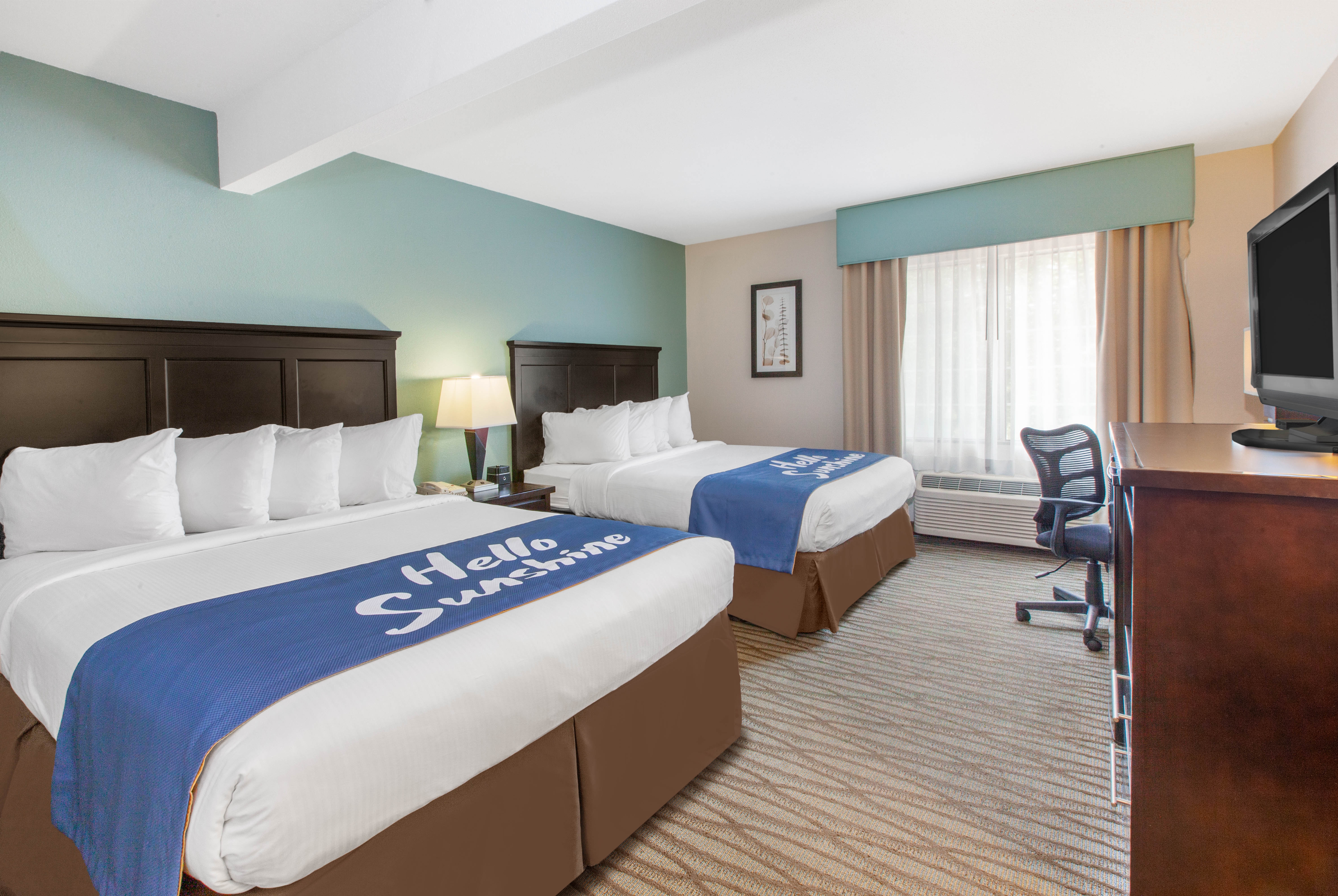 Days Inn By Wyndham Petoskey Petoskey Mi Hotels