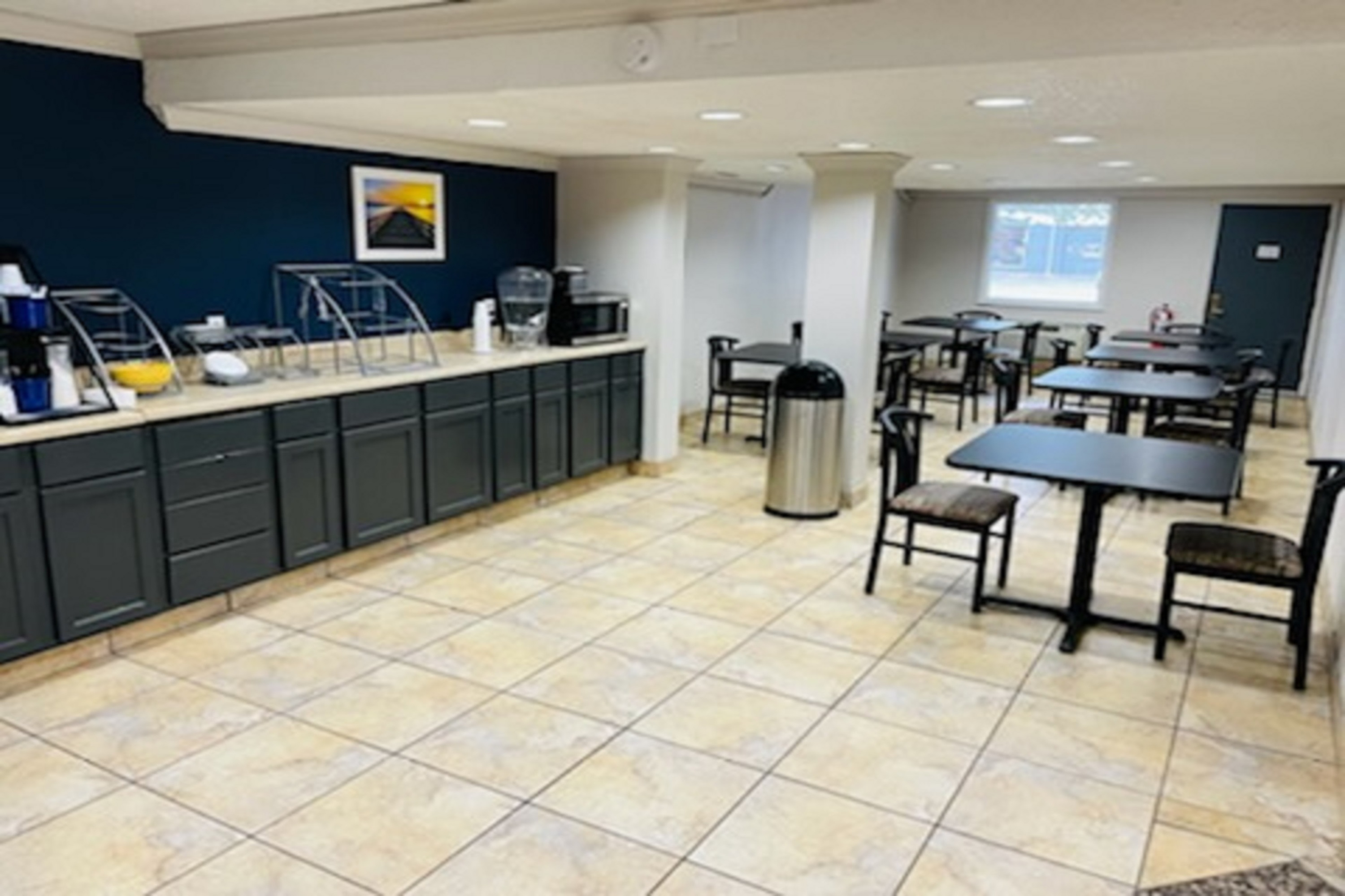 Free breakfast at Days Inn & Suites by Wyndham Port Huron in Port Huron, Michigan