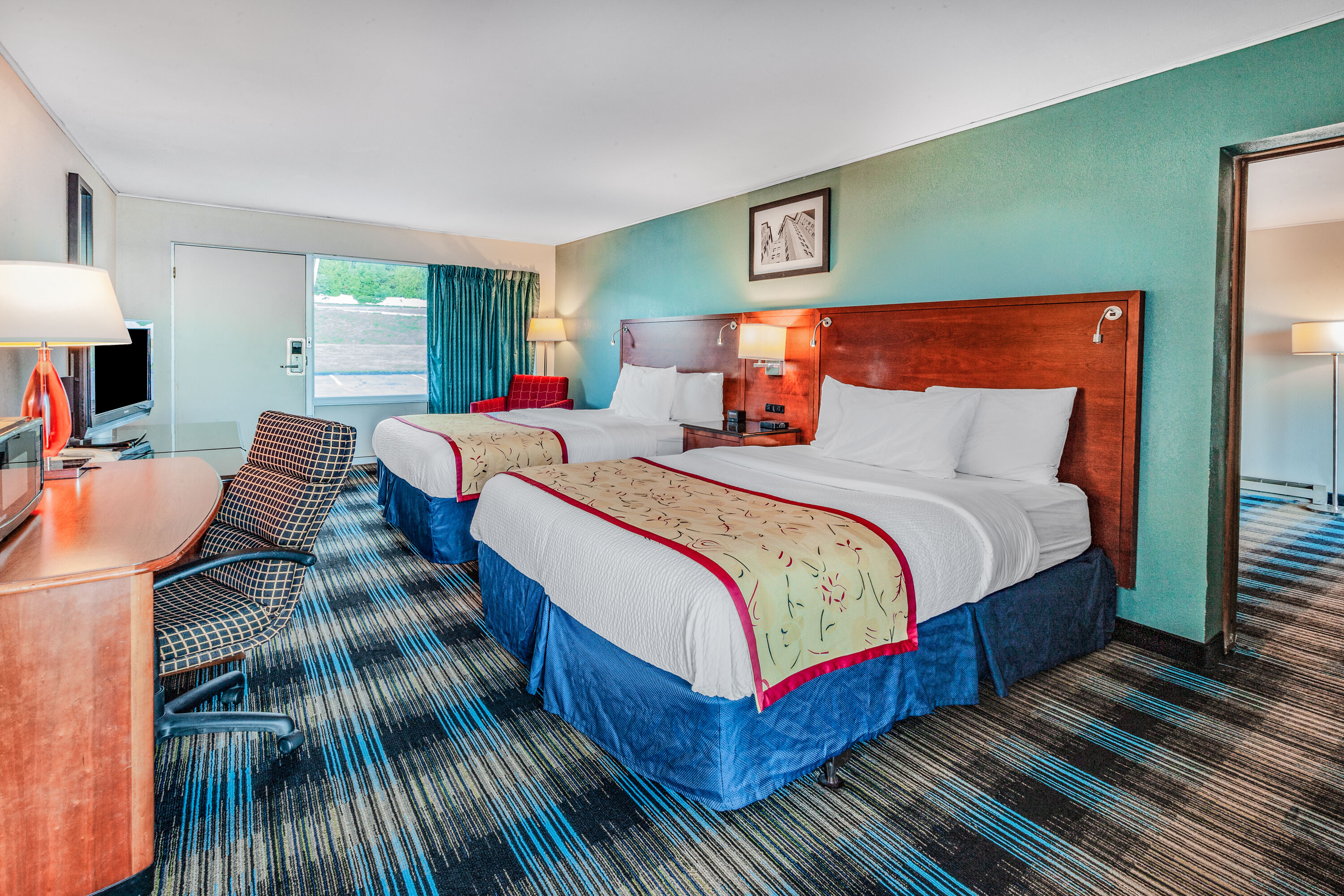 Days Inn & Suites by Wyndham St. Ignace Lakefront suite in St Ignace, Michigan