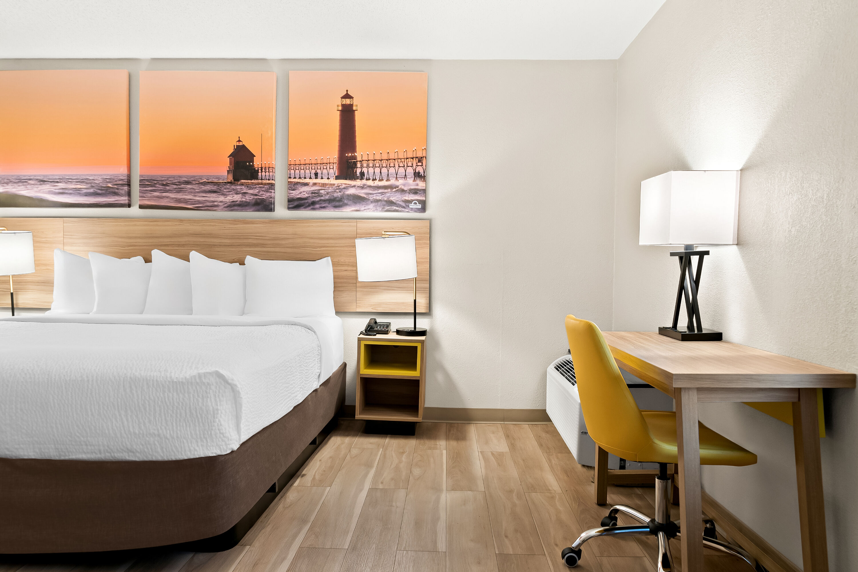 Days Inn & Suites by Wyndham Warren suite in Warren, Michigan