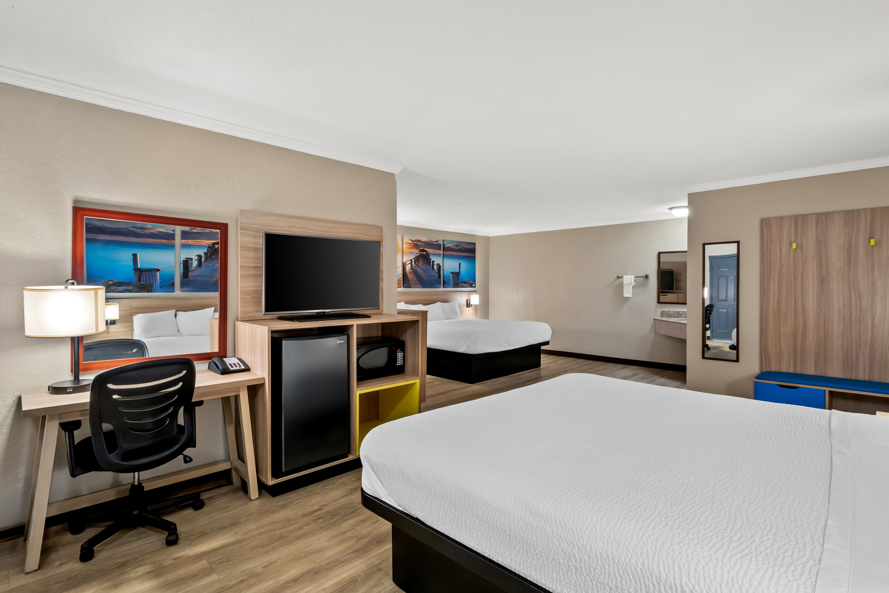 Days Inn by Wyndham Whitmore Lake/Ann Arbor/Brighton suite in Whitmore Lake, Michigan