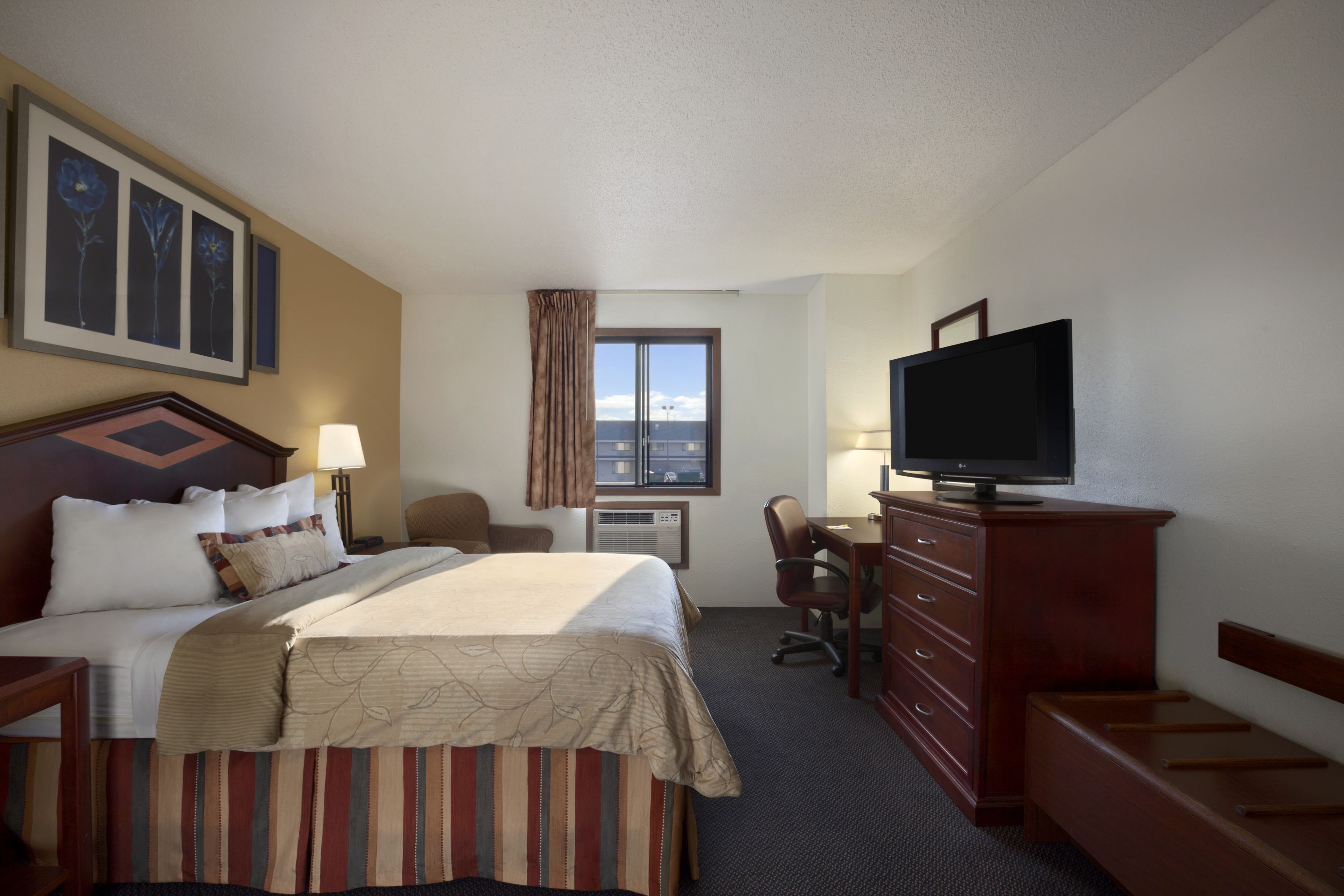 Days Inn By Wyndham Austin Austin Mn Hotels