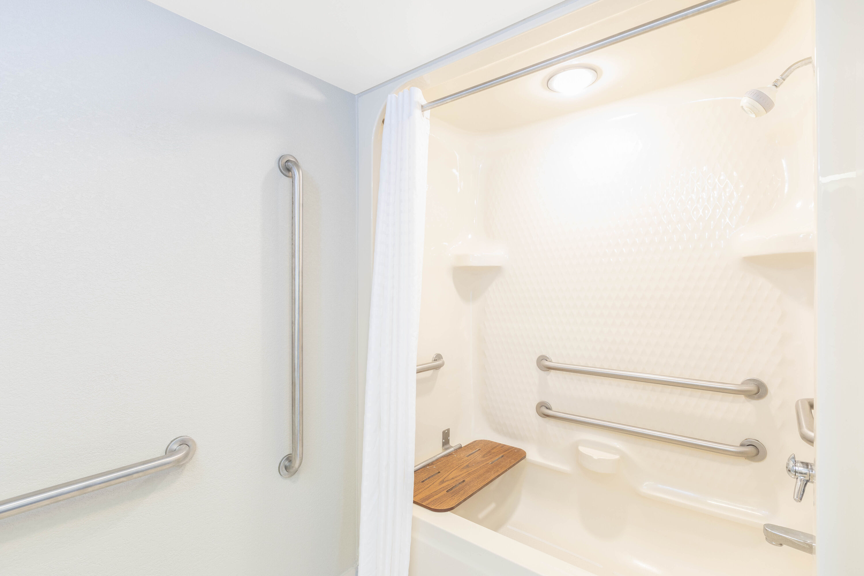 Guest room bath at the Days Inn by Wyndham Eagan Minnesota Near Mall of America in Eagan, Minnesota