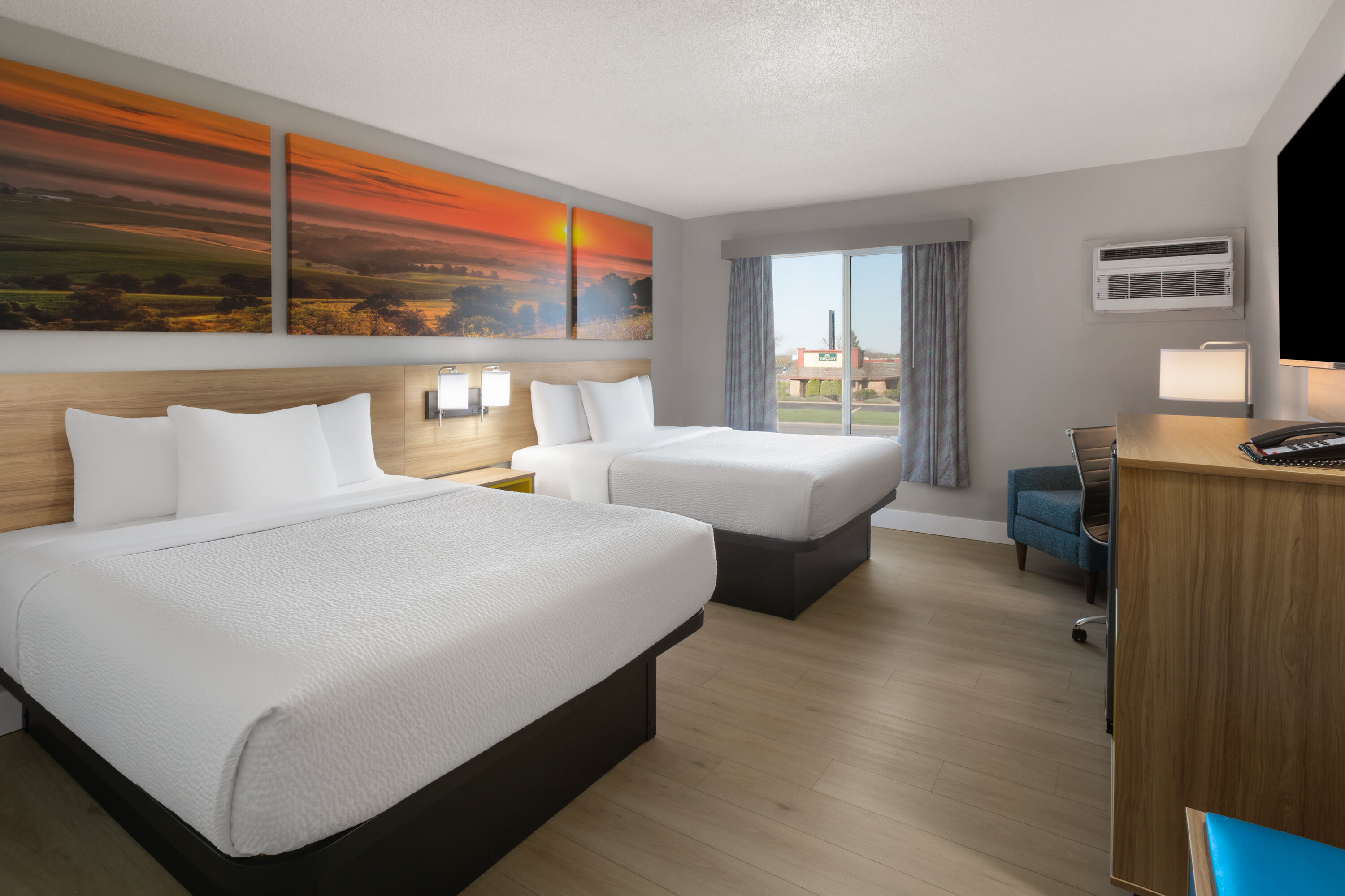 Guest room at the Days Inn by Wyndham Fergus Falls in Fergus Falls, Minnesota