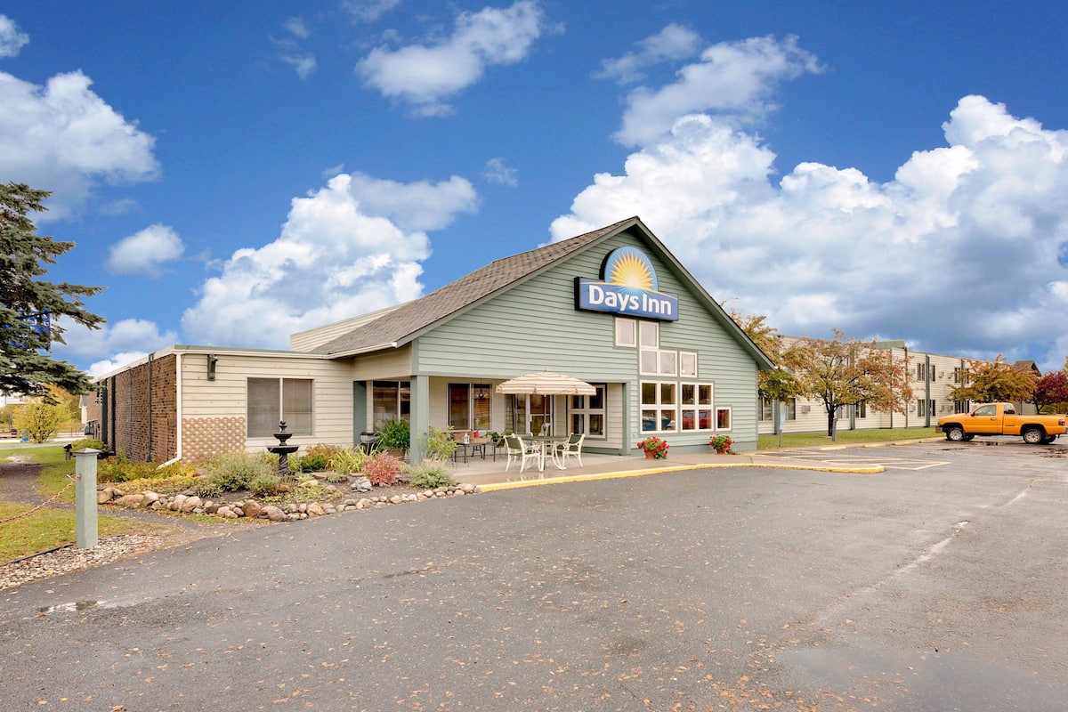 Days Inn By Wyndham International Falls Hotels Days Inn By Wyndham International Falls