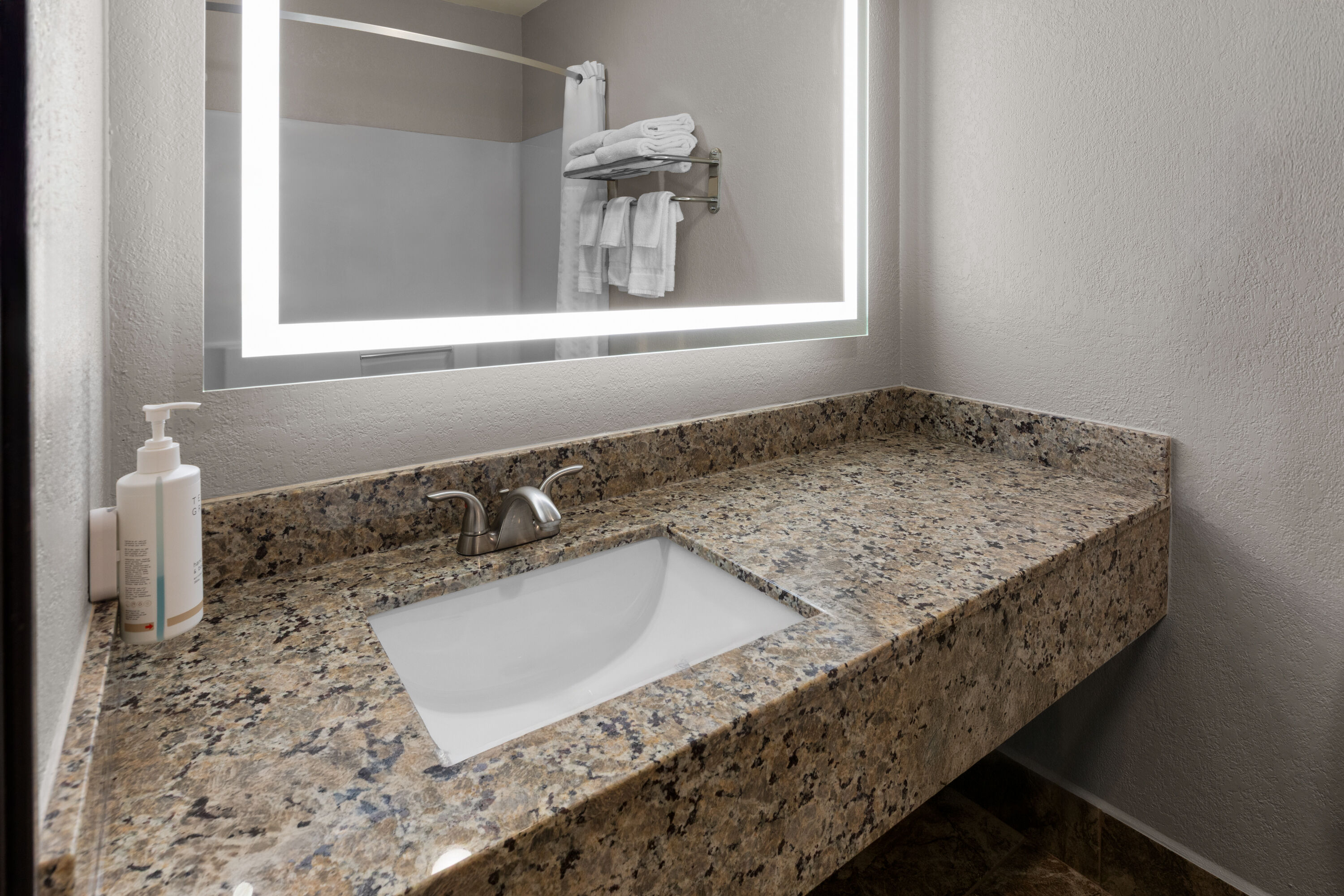 Guest room bath at the Days Inn by Wyndham Mankato in Mankato, Minnesota