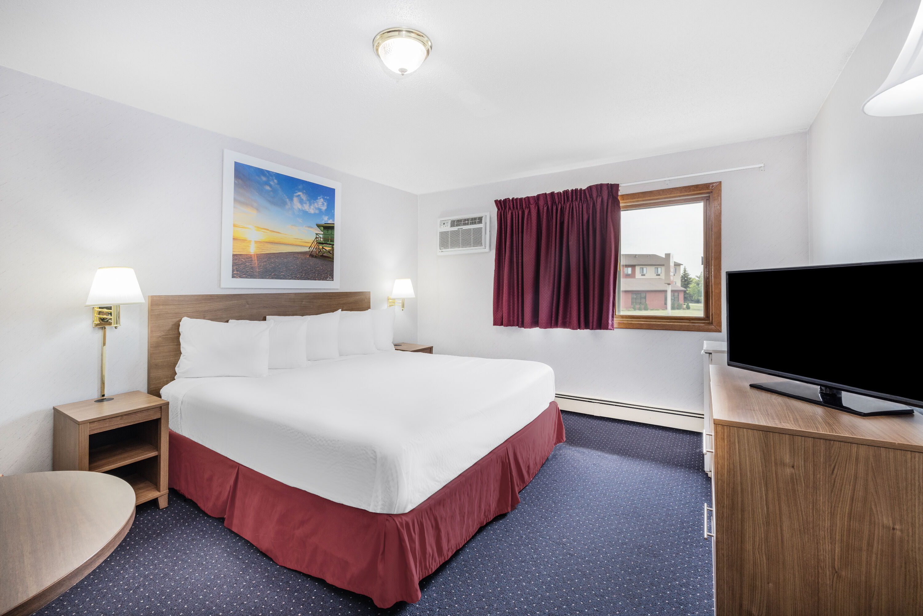 Guest room at the Days Inn by Wyndham Monticello in Monticello, Minnesota
