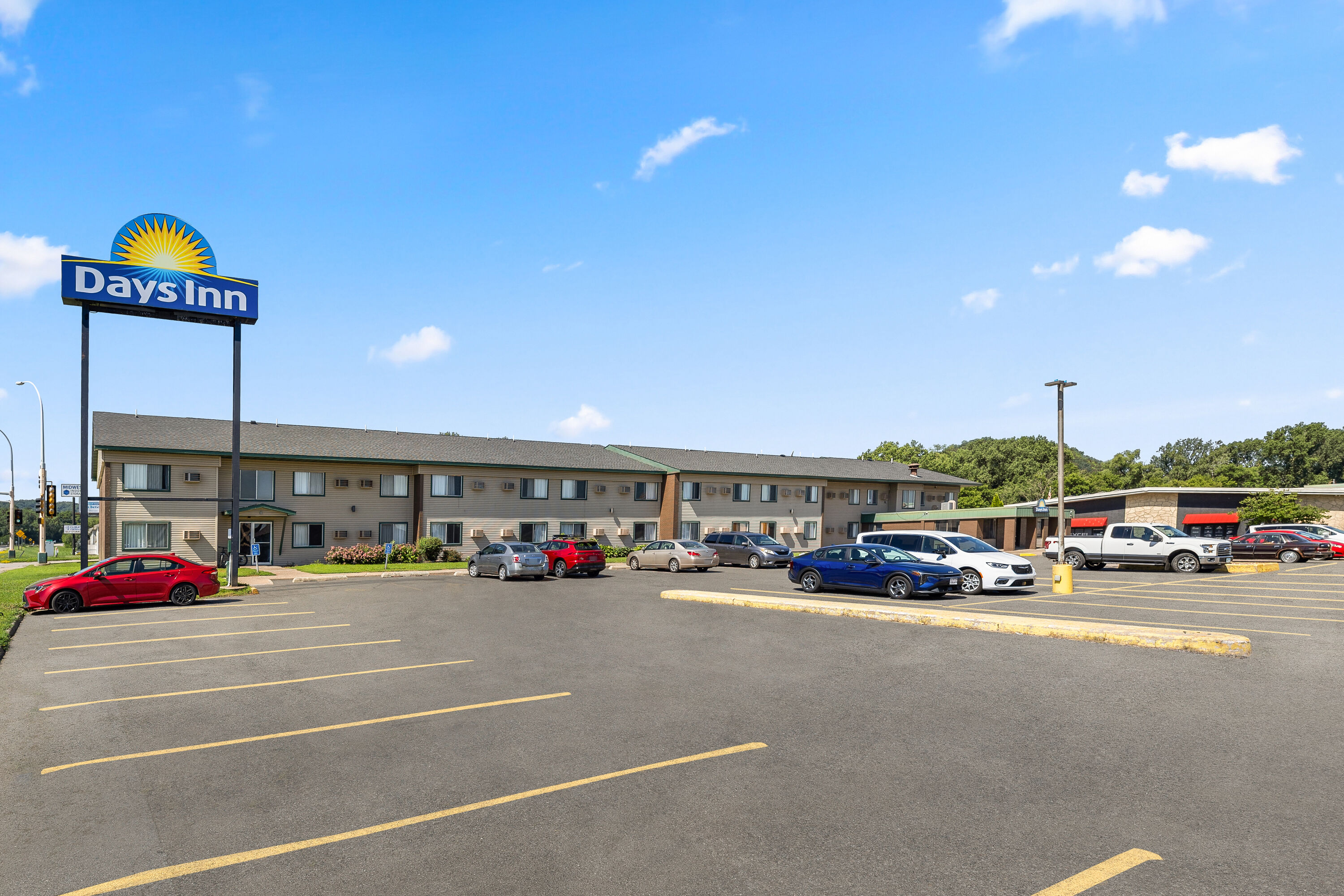 Exterior Day Image of Days Inn by Wyndham Winona hotel in Winona, Minnesota