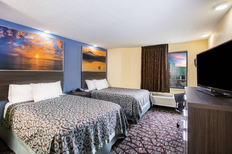 Guest room at the Days Inn Blue Springs in Blue Springs, Missouri