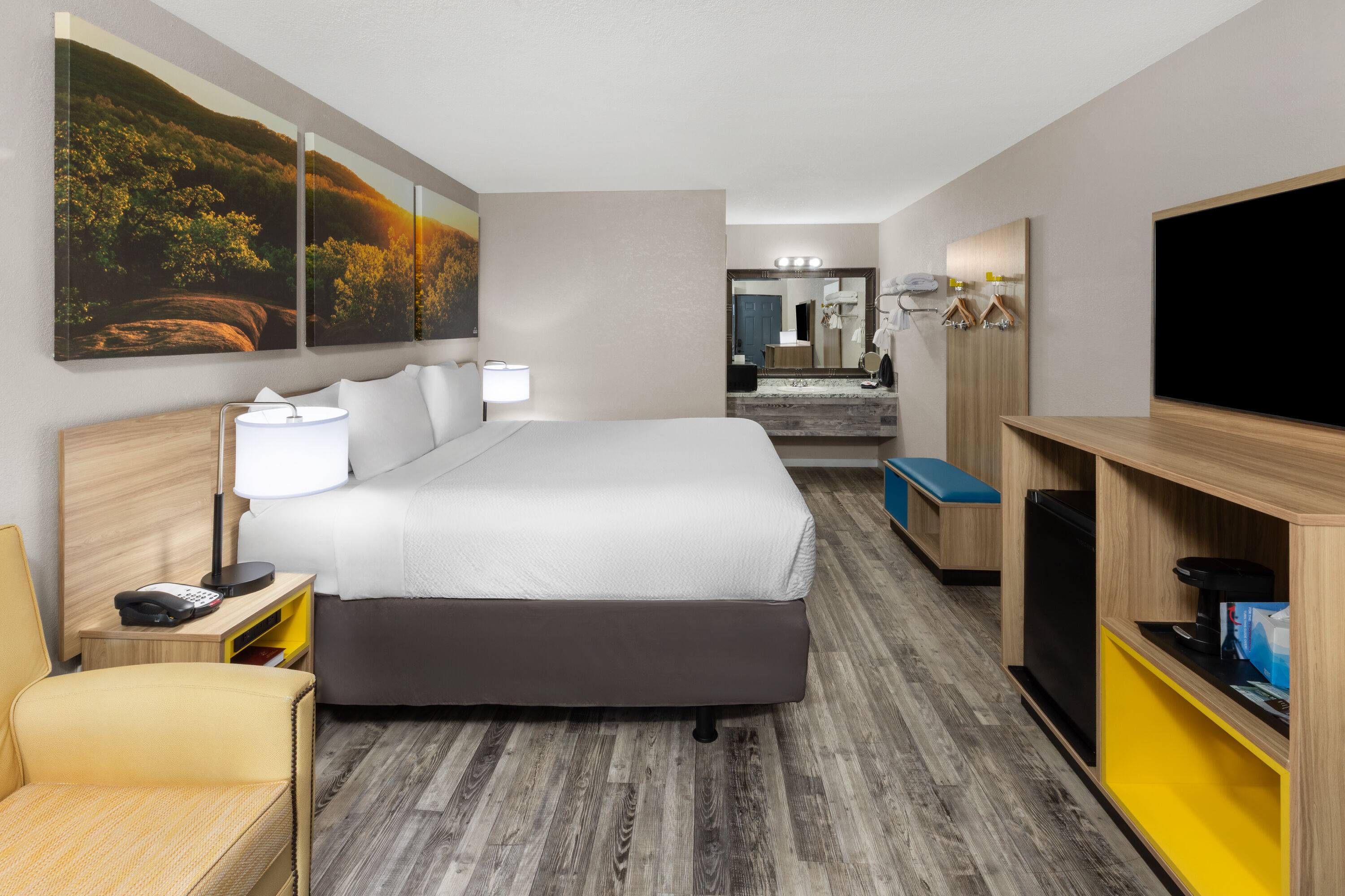 Guest room at the Days Inn by Wyndham Branson Ozarks in Branson, Missouri