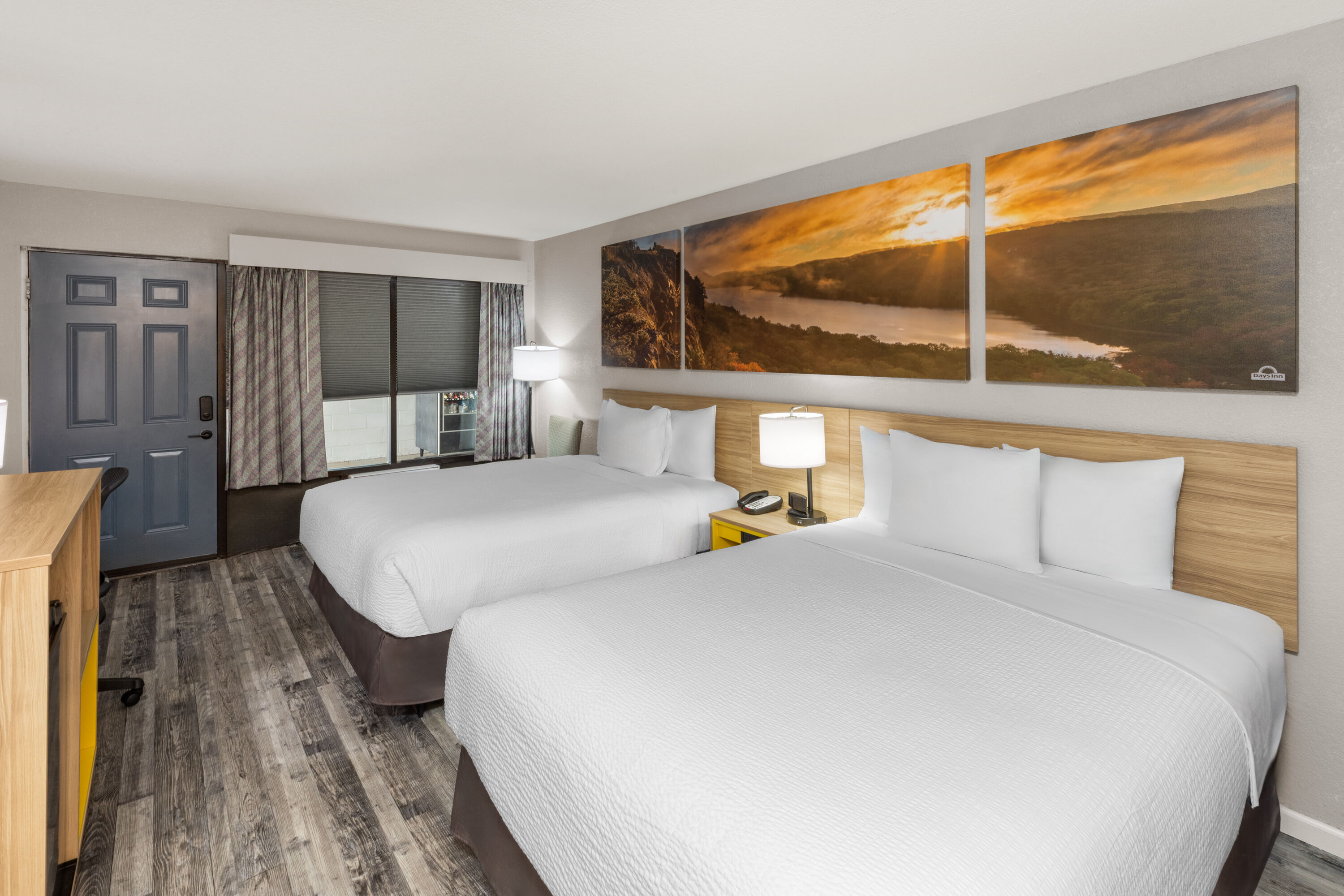 Guest room at the Days Inn by Wyndham Branson Ozarks in Branson, Missouri