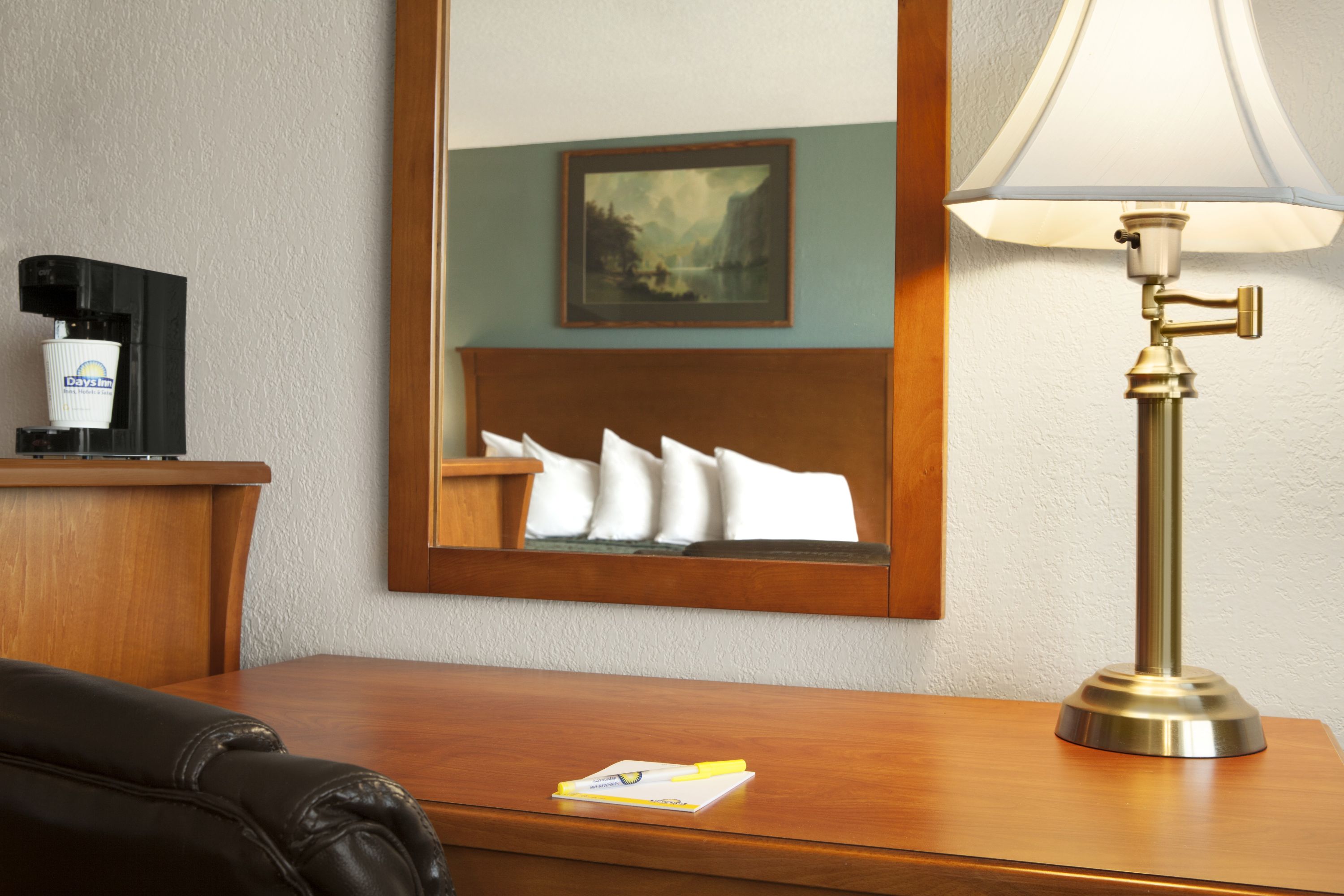 Guest room at the Days Inn Chillicothe in Chillicothe, Missouri