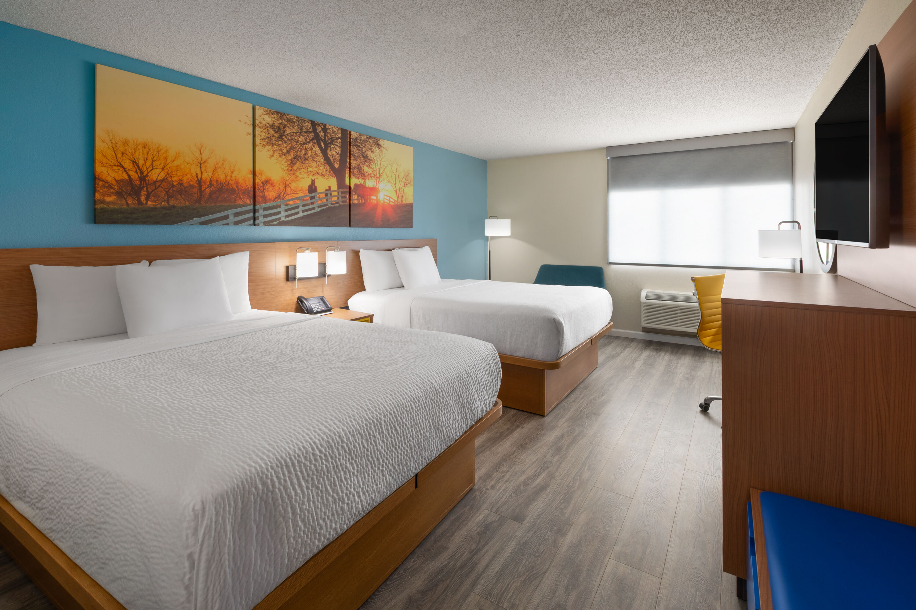 Guest room at the Days Inn & Suites by Wyndham Festus in Festus, Missouri