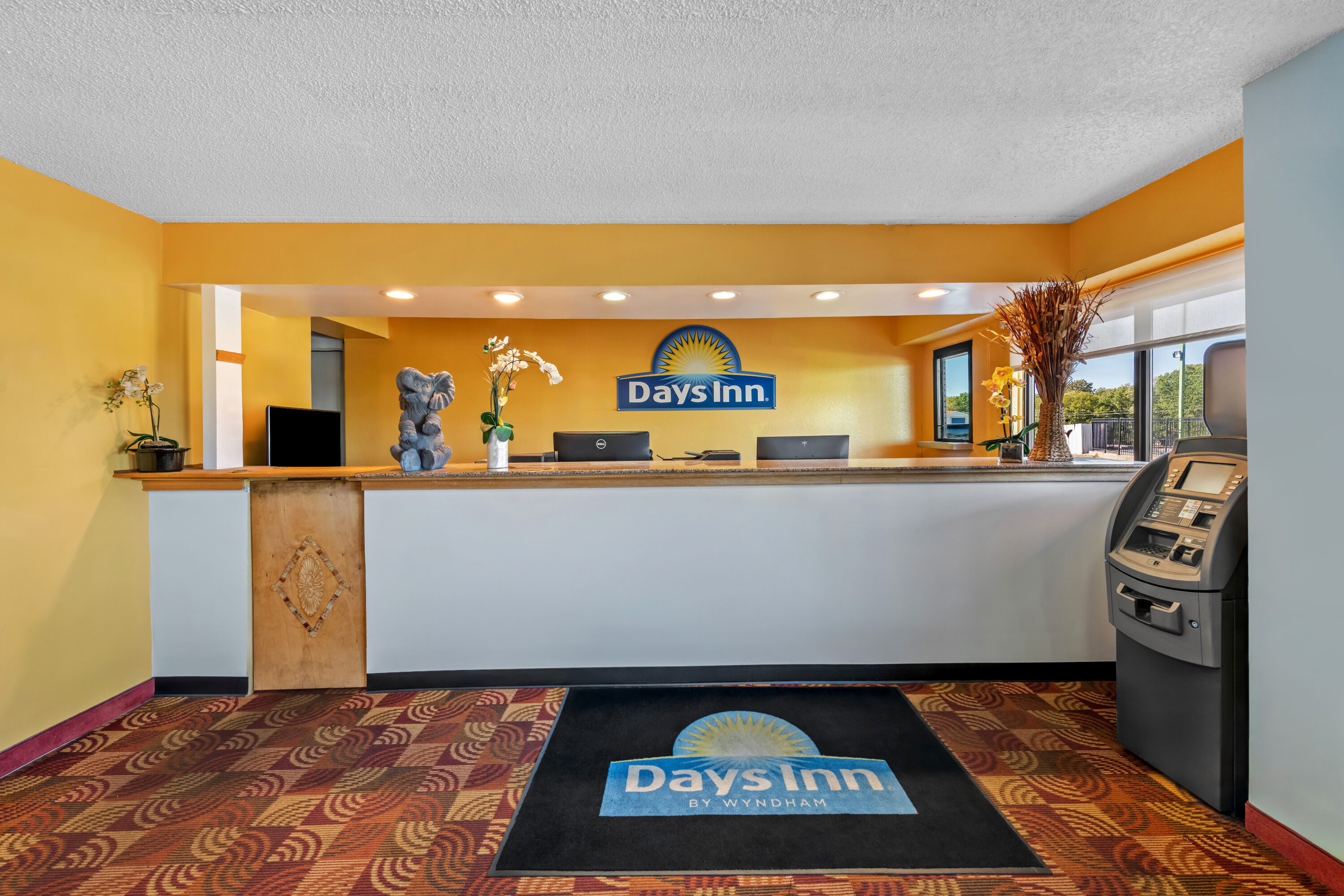 Days Inn by Wyndham Independence reception in Independence, Missouri
