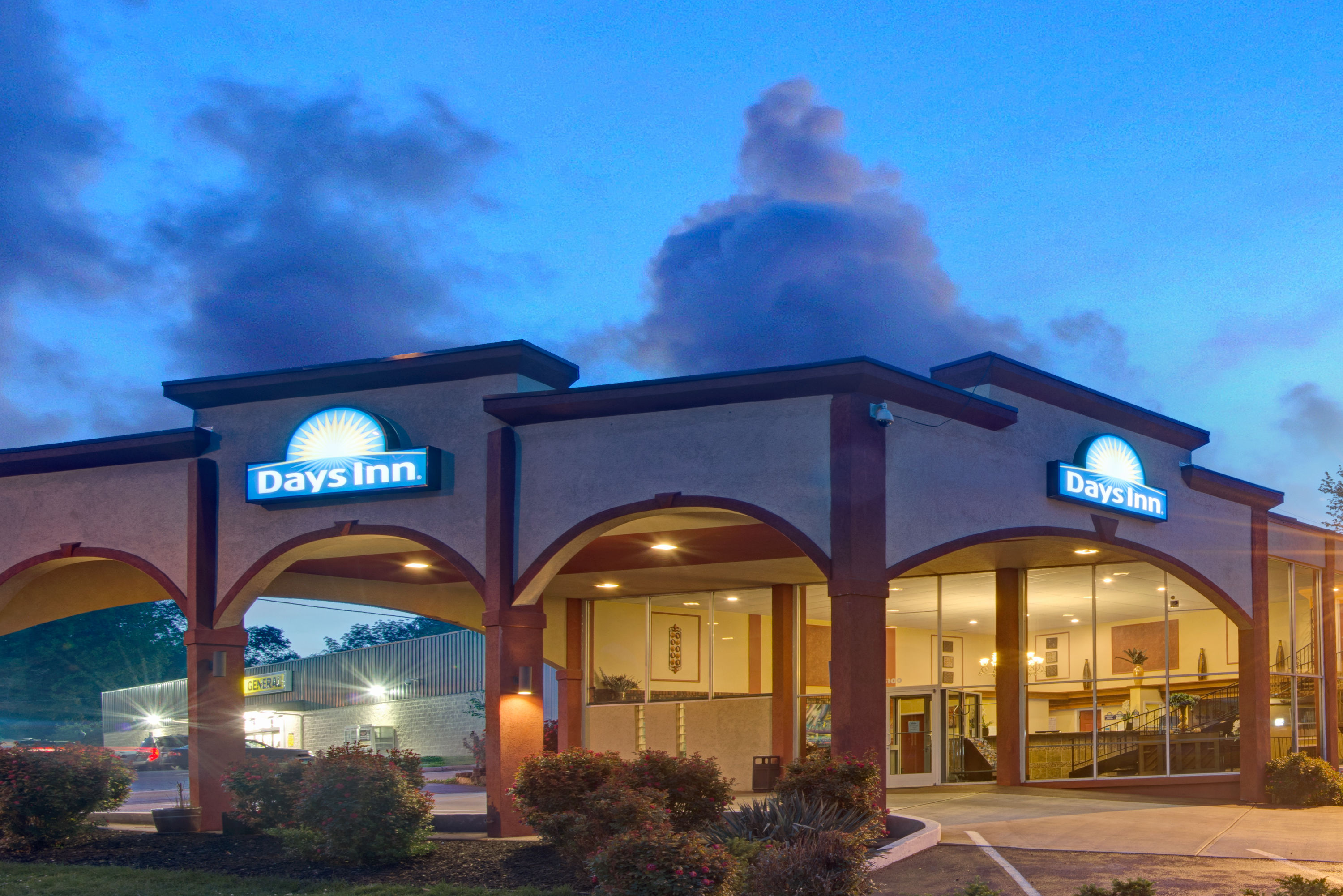 Days Inn By Wyndham Kansas City Kansas City Mo Hotels