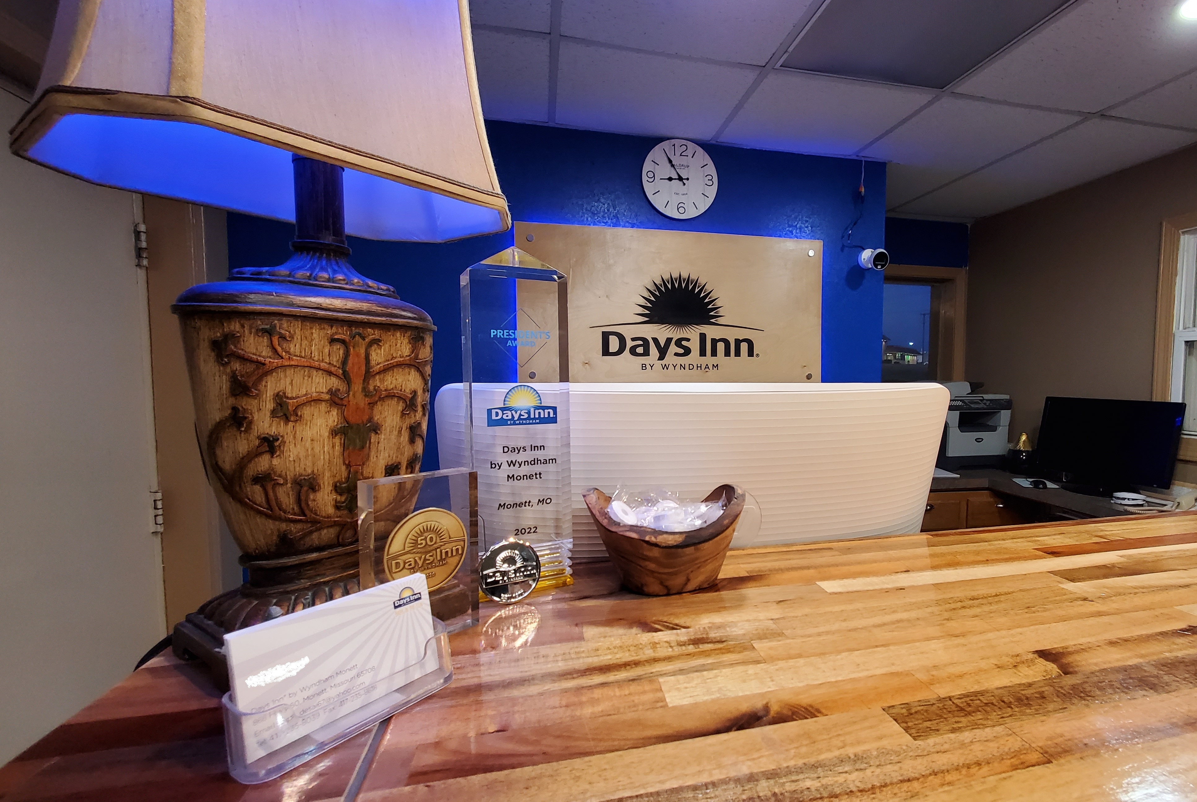 Days Inn by Wyndham Monett reception in Monett, Missouri