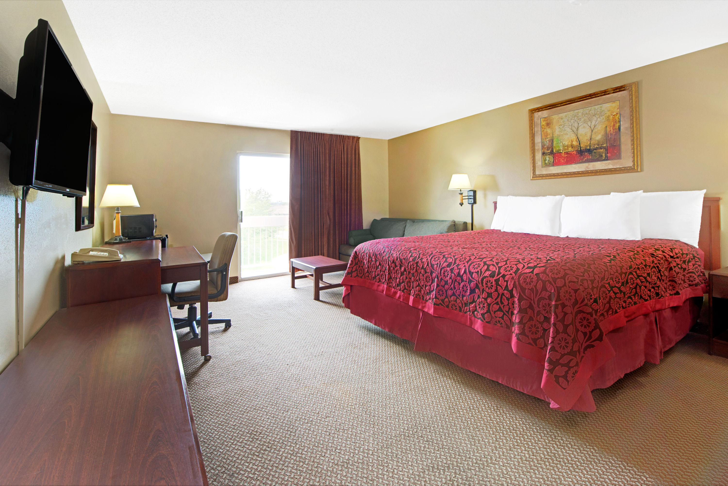 Days Inn Amp Suites By Wyndham St Louis Westport Plaza