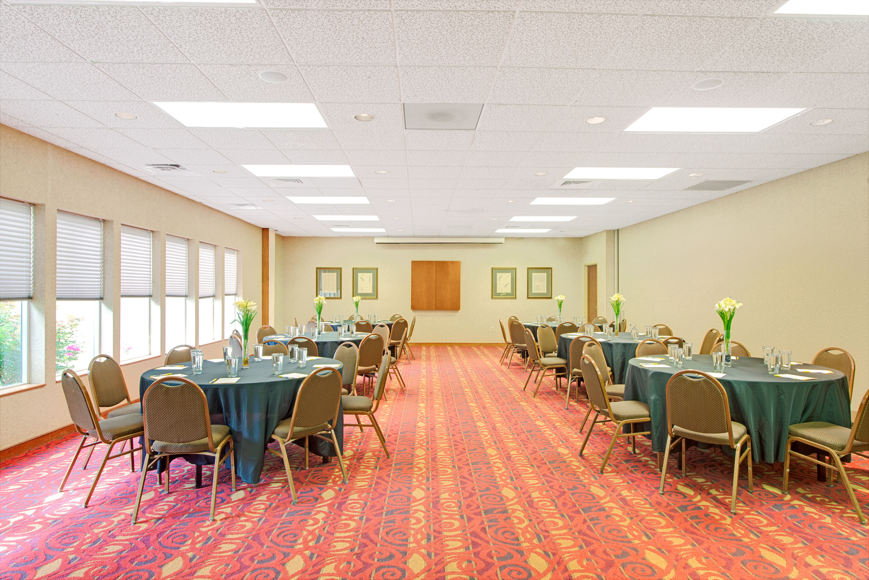 Days Inn Amp Suites By Wyndham St Louis Westport Plaza