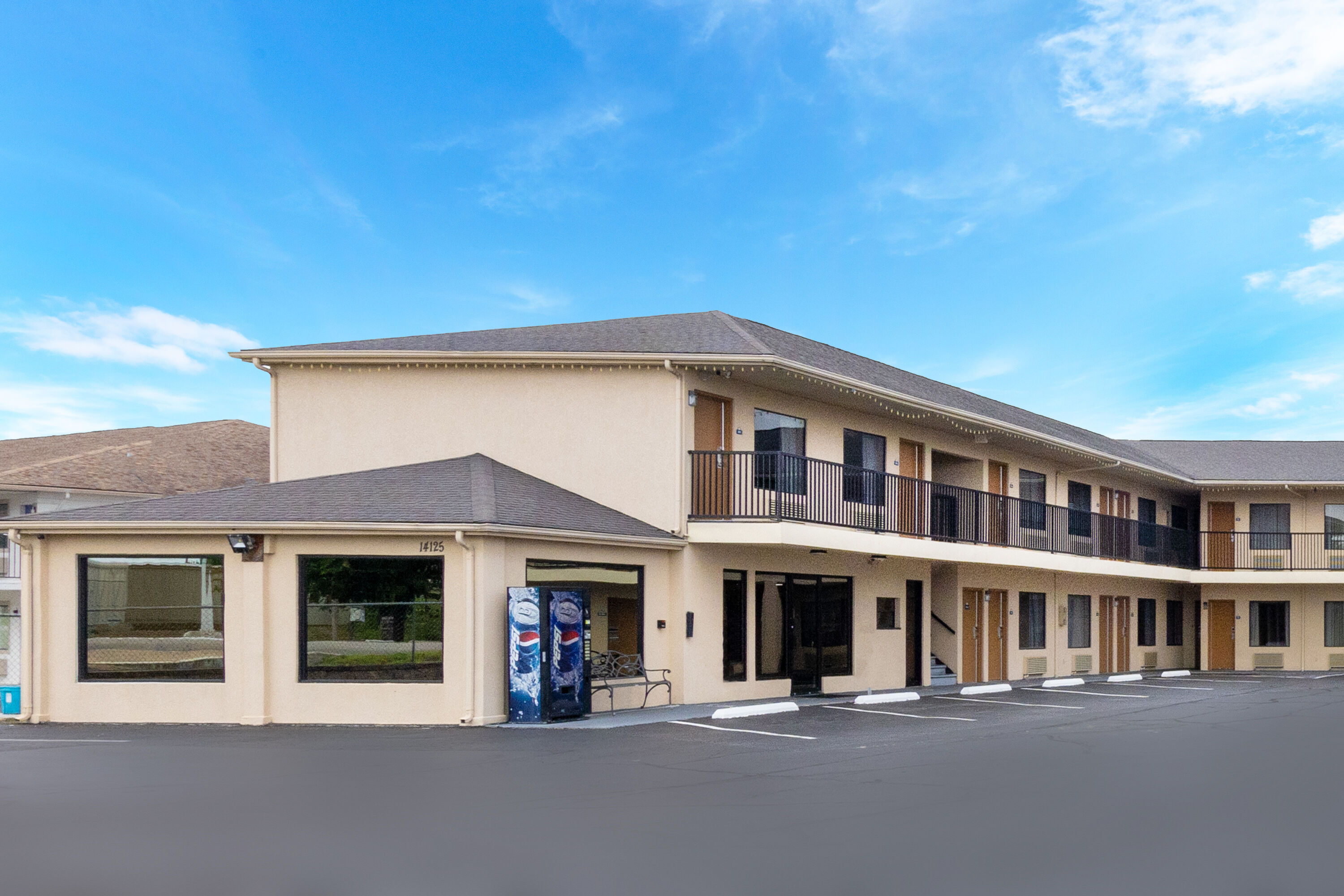 Exterior Day Image of Days Inn by Wyndham St. Robert Waynesville/Ft. Leonard Wood hotel in St. Robert, Missouri