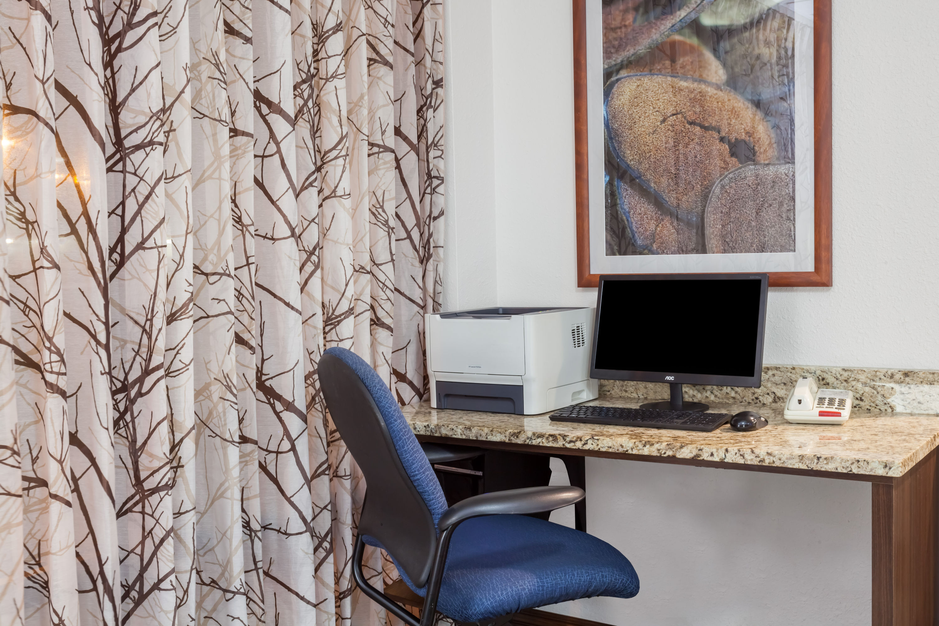 Days Inn Springfield South business center in Springfield, Missouri