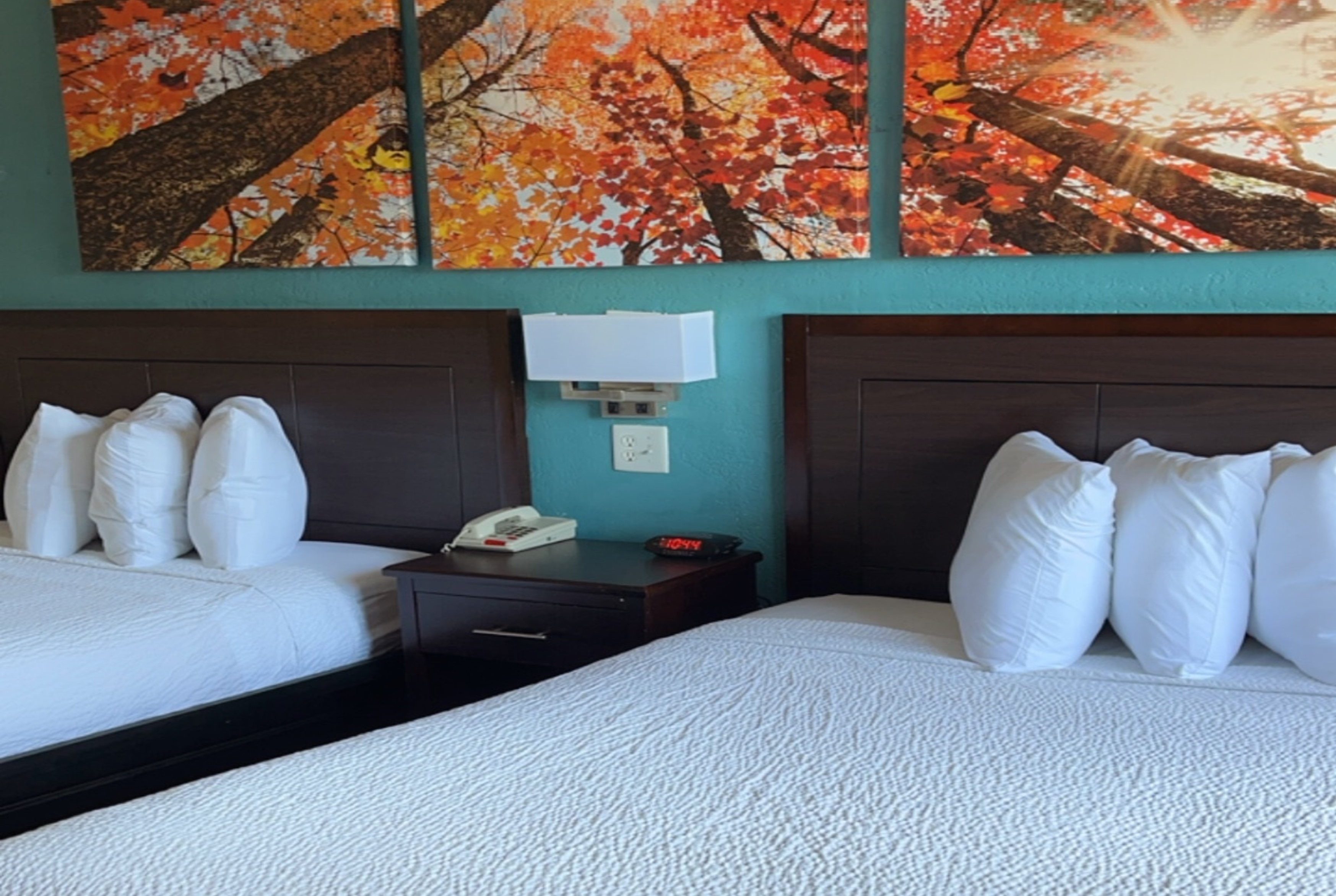 Guest room at the Days Inn & Suites by Wyndham Springfield on I-44 in Springfield, Missouri