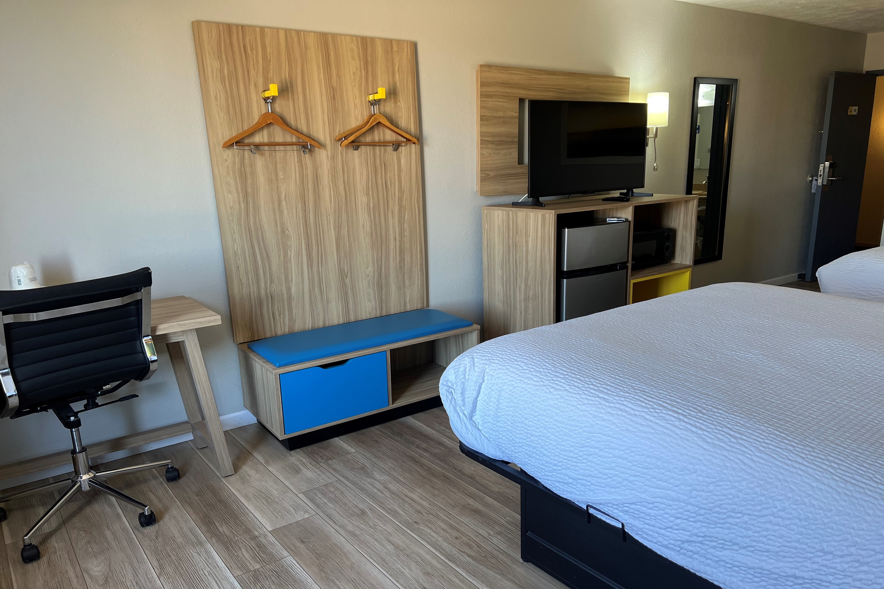 Guest room at the Days Inn by Wyndham Warrensburg in Warrensburg, Missouri